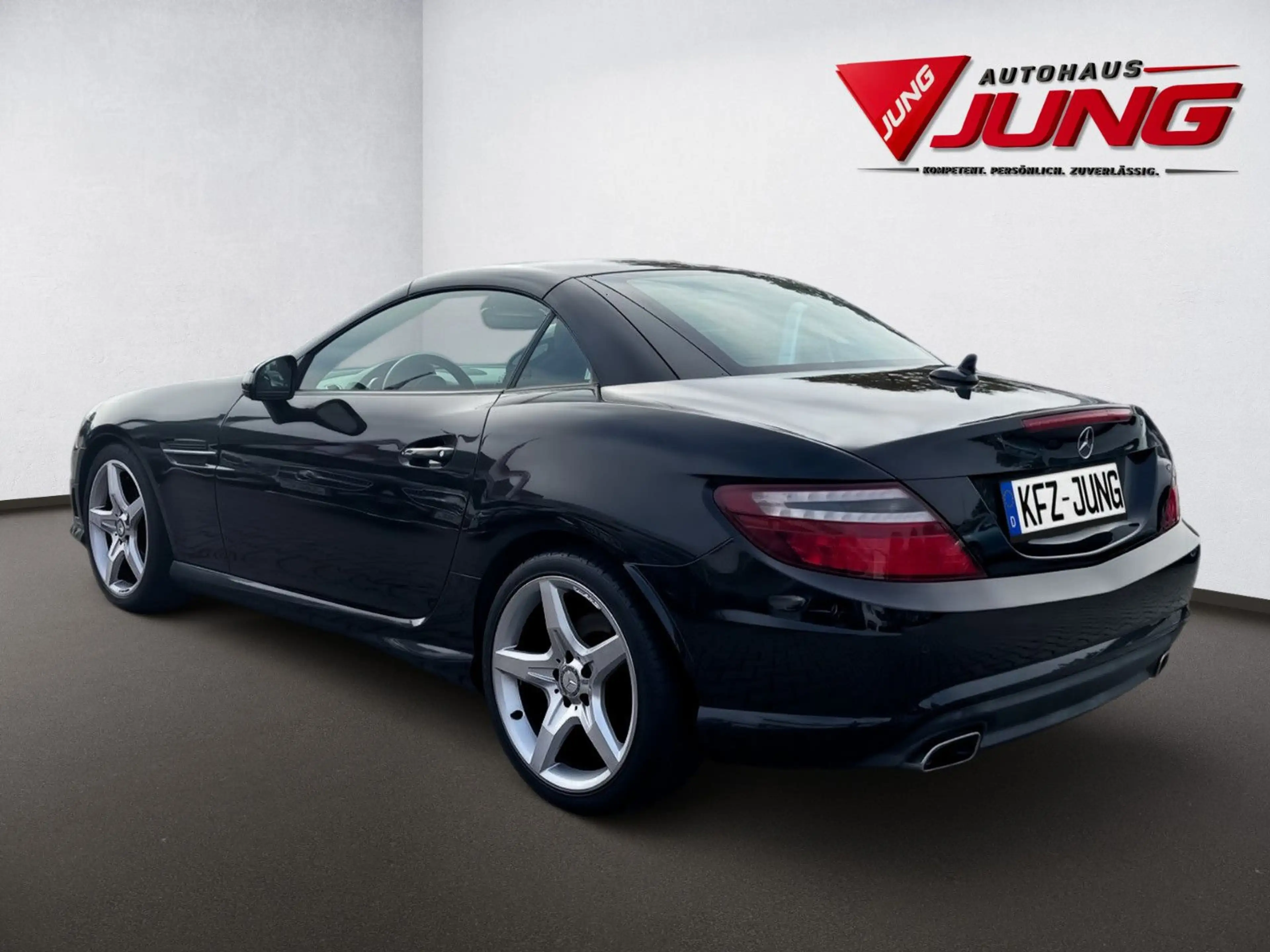 Mercedes-Benz SLK 200 Roadster*AMG-Line*Bi-Xenon*Harmon-Kardon — photo 4