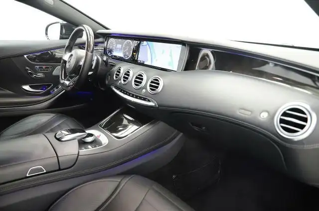 Mercedes-Benz S-Class view 11