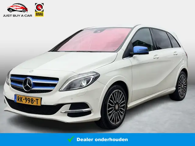 Mercedes-Benz B 250 e Prestige 28 kWh / Stoelverwarming / Navigatie /