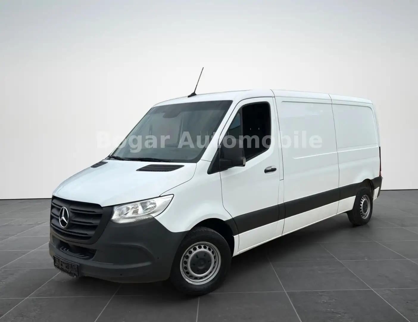 Mercedes-Benz Sprinter 211 CDI L2H1 *FLACH+LANG*TEMPOMAT*AHK* Weiß - 1