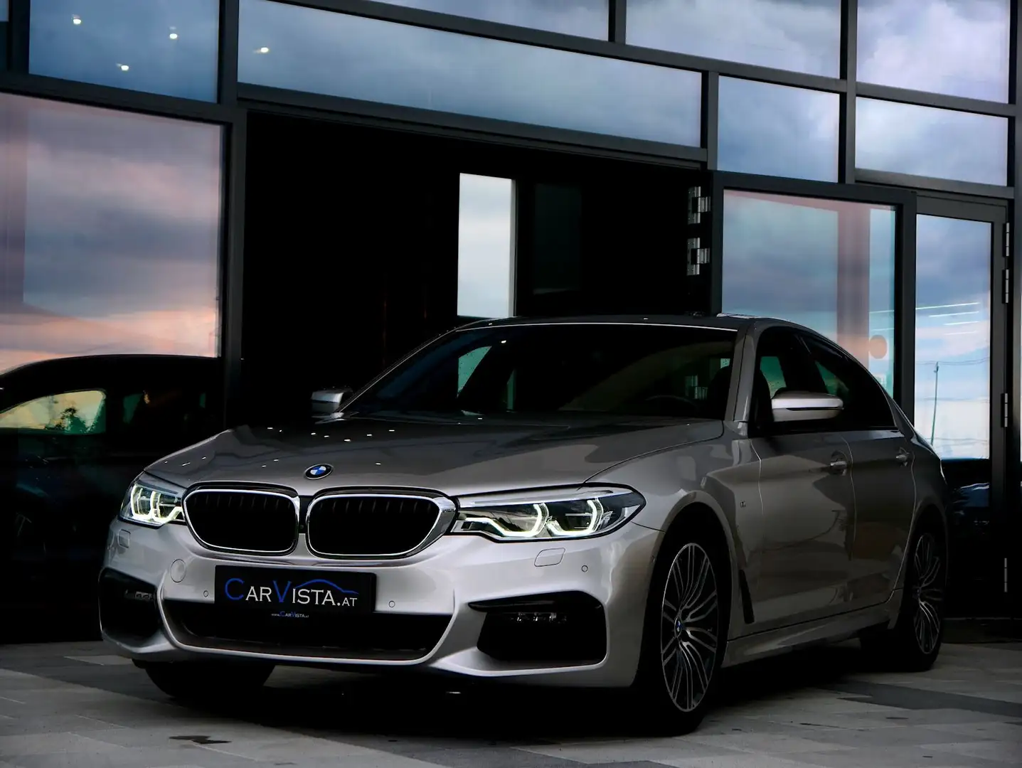 BMW 540 i xDrive M Sport *Harman Kardon & Head Up* - 2