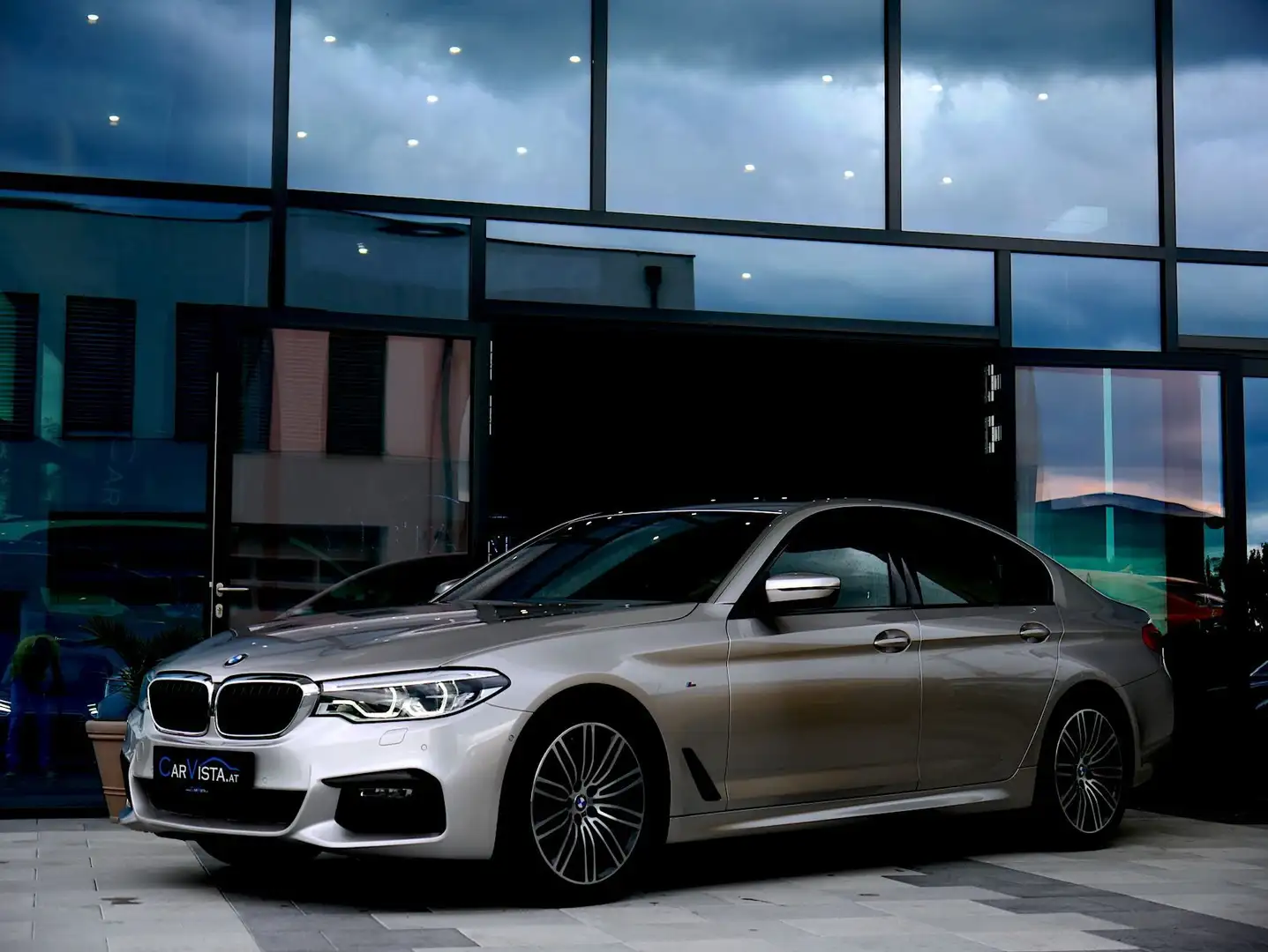BMW 540 i xDrive M Sport *Harman Kardon & Head Up* - 1