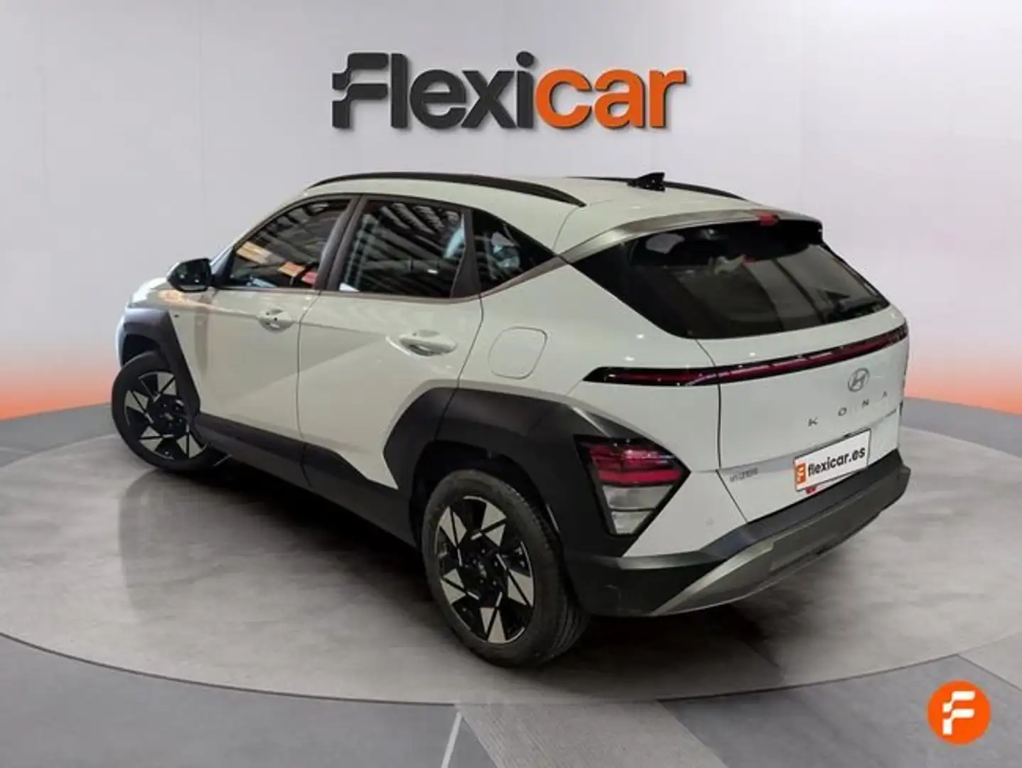 Hyundai KONA 1.6 GDI HEV Maxx DCT Blanco - 2