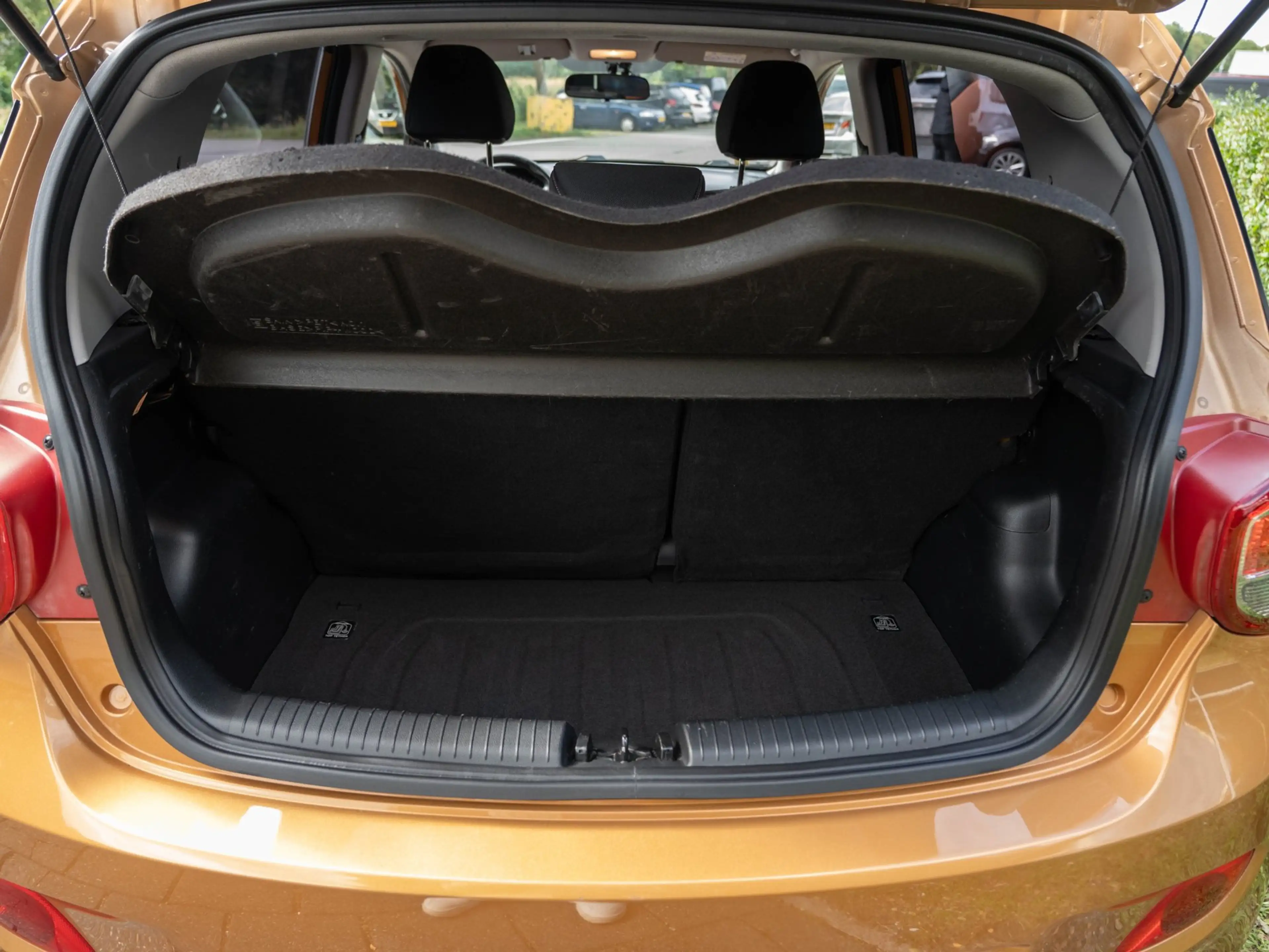 Hyundai i10 1.0i i-Motion Premium - APPLE CARPLAY - CRUISE CON — photo 9