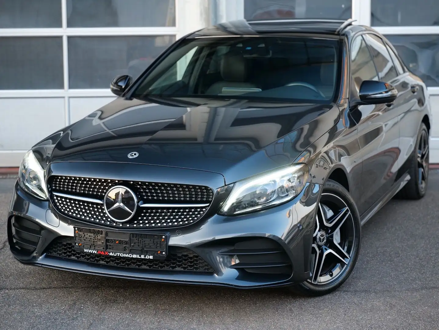 Mercedes-Benz C 300 C300de Edition 19 AMG LINE+PANO+DISTRONIC+BURMES Gris - 1