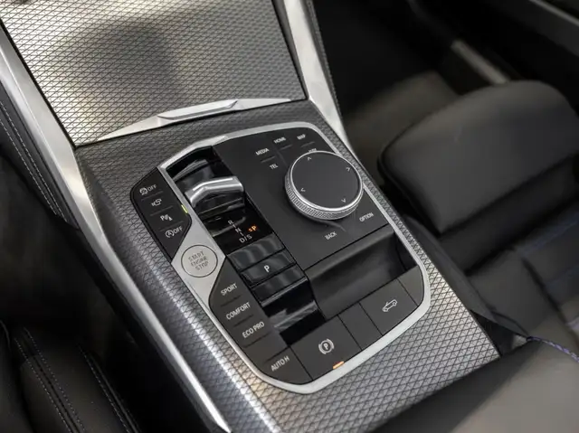 BMW 4 Series view 9