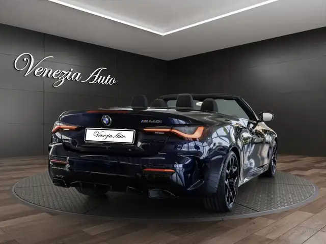 BMW 4 Series view 3