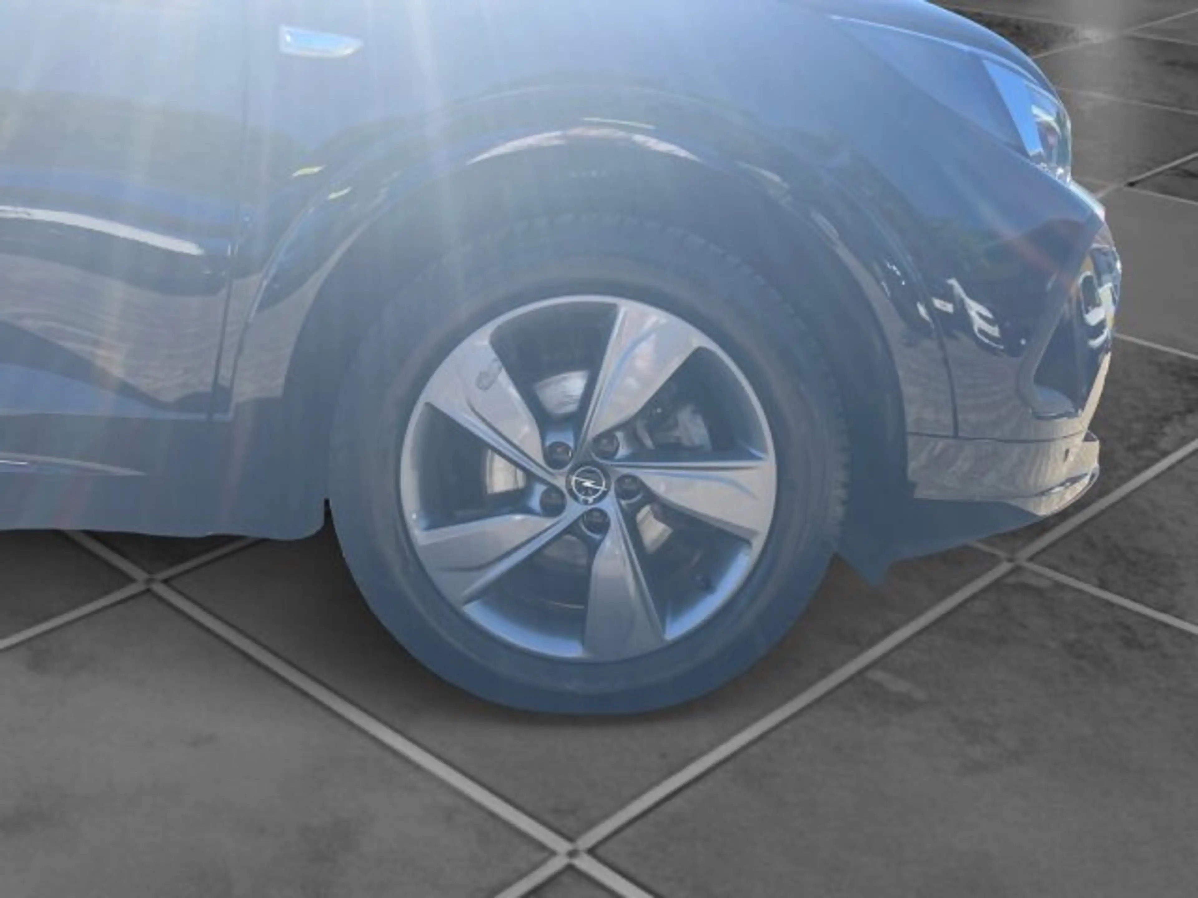 Opel Grandland 1.2 Turbo GS Line Automatik Alcantara Allwetter — photo 6