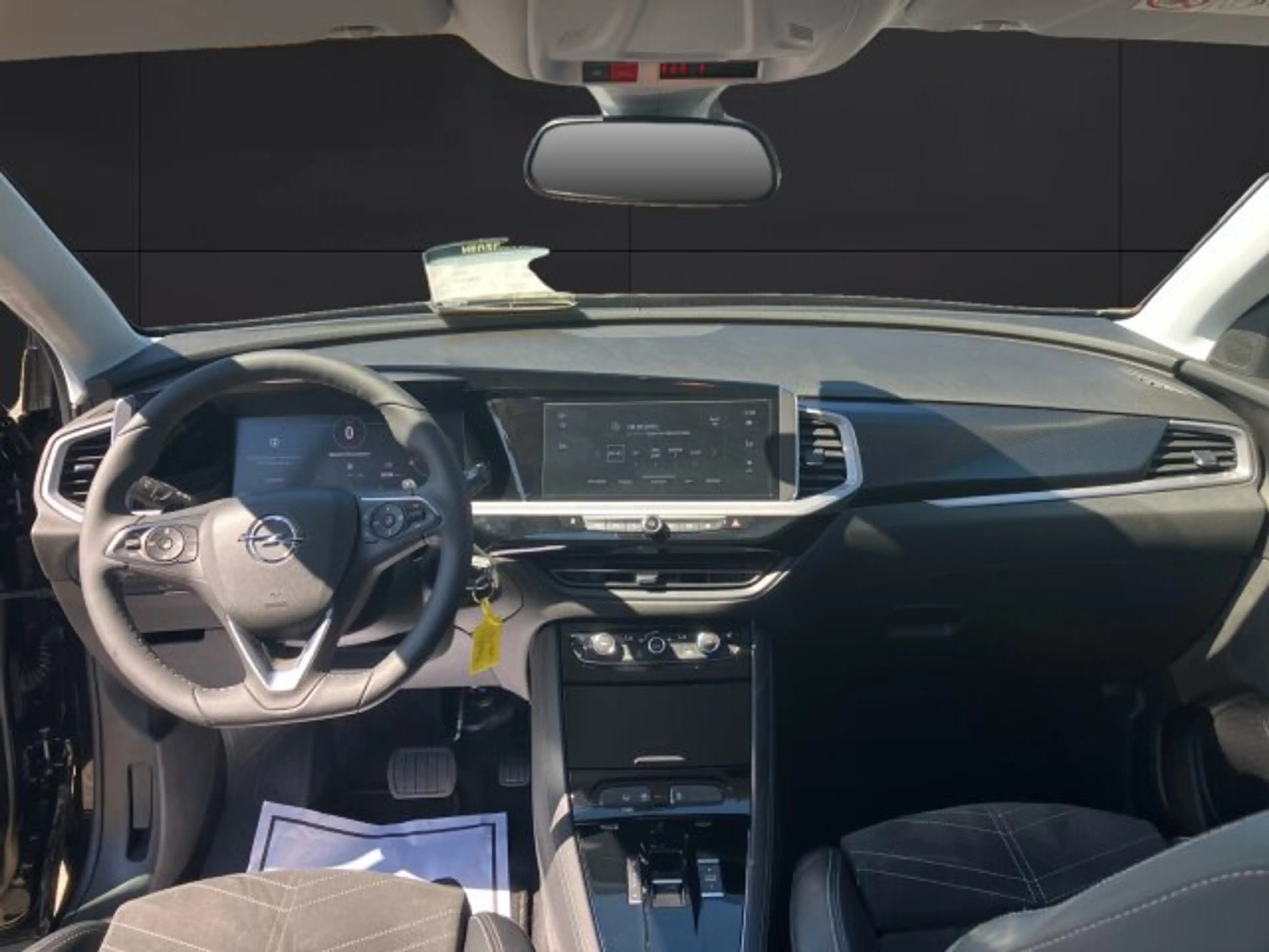 Opel Grandland 1.2 Turbo GS Line Automatik Alcantara Allwetter — photo 9