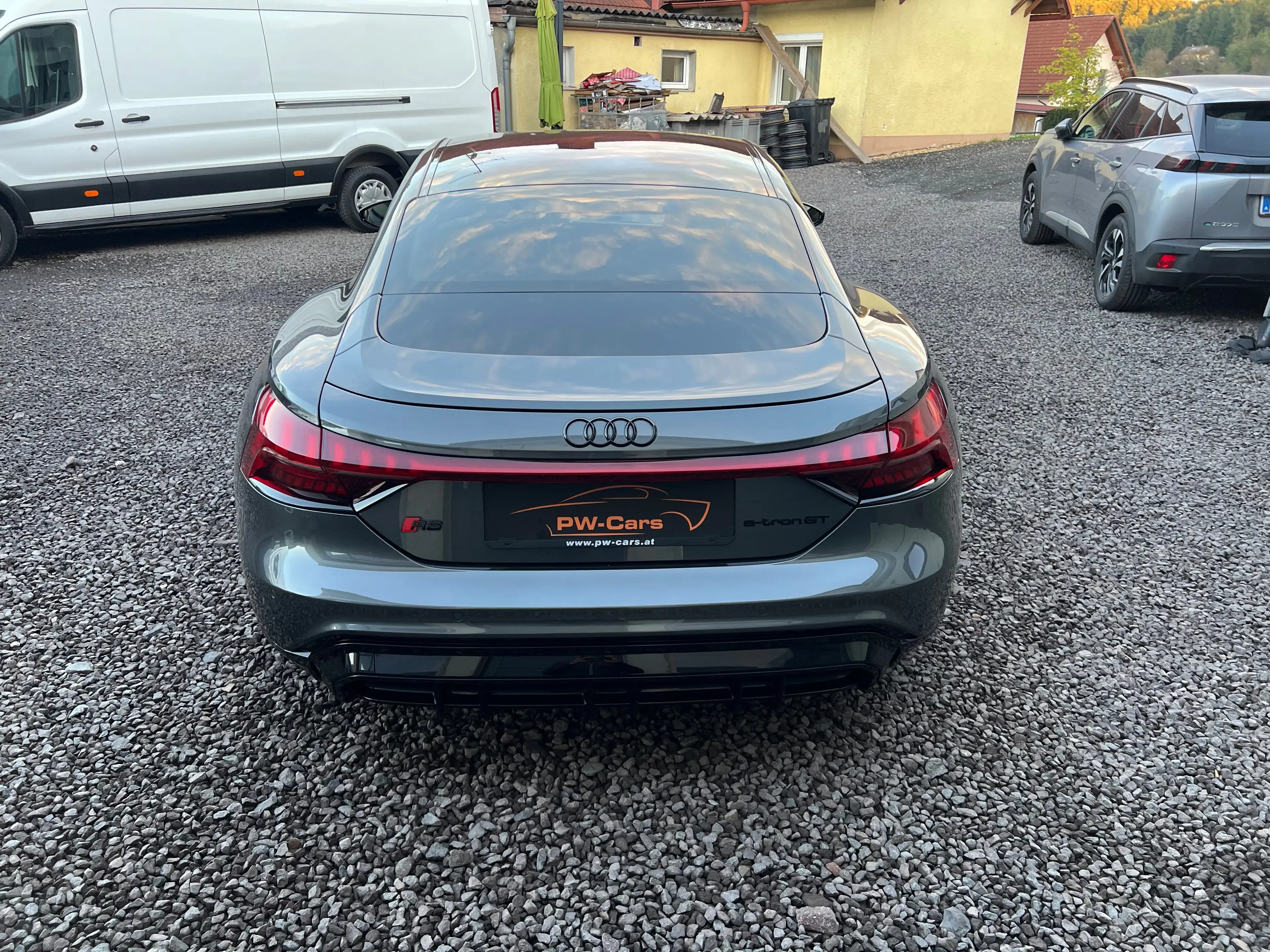 Audi e-tron GT RS quattro 22" Alufelgen, Matrix LED usw. — photo 9