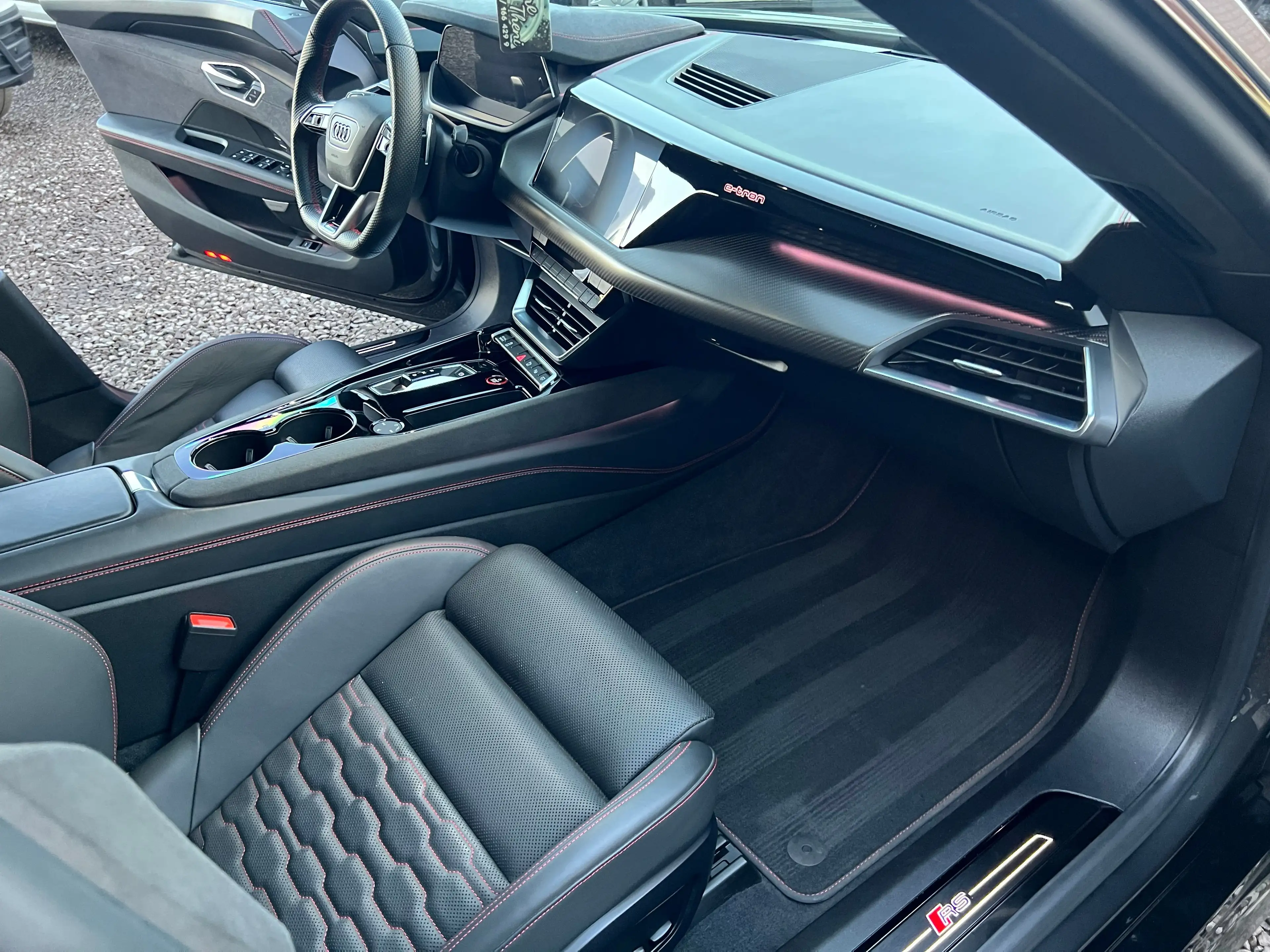 Audi e-tron GT RS quattro 22" Alufelgen, Matrix LED usw. — photo 15