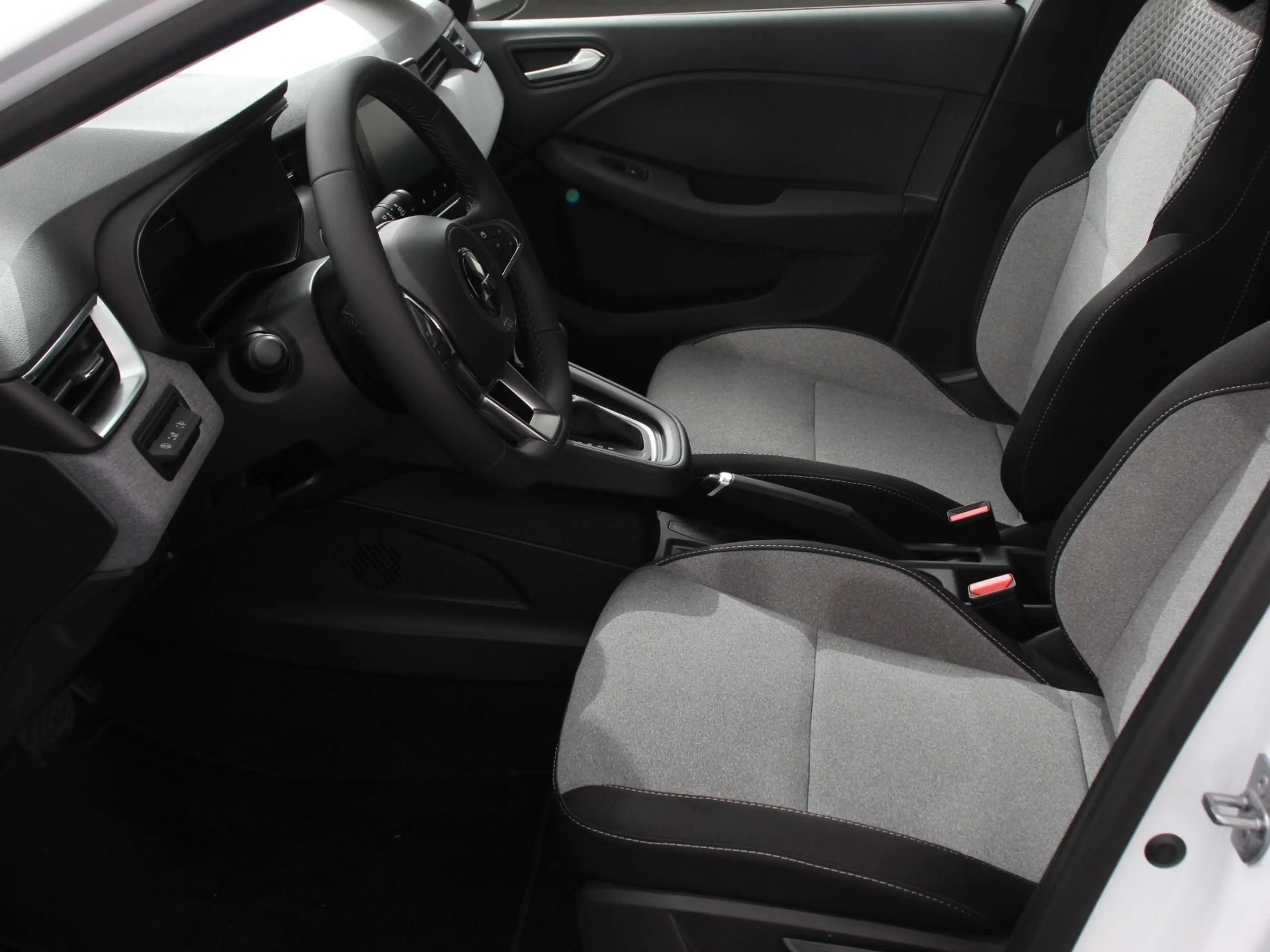 Mitsubishi Colt 1.6 HEV Automaat Intense Navigatie d.m.v. Apple Ca — photo 9