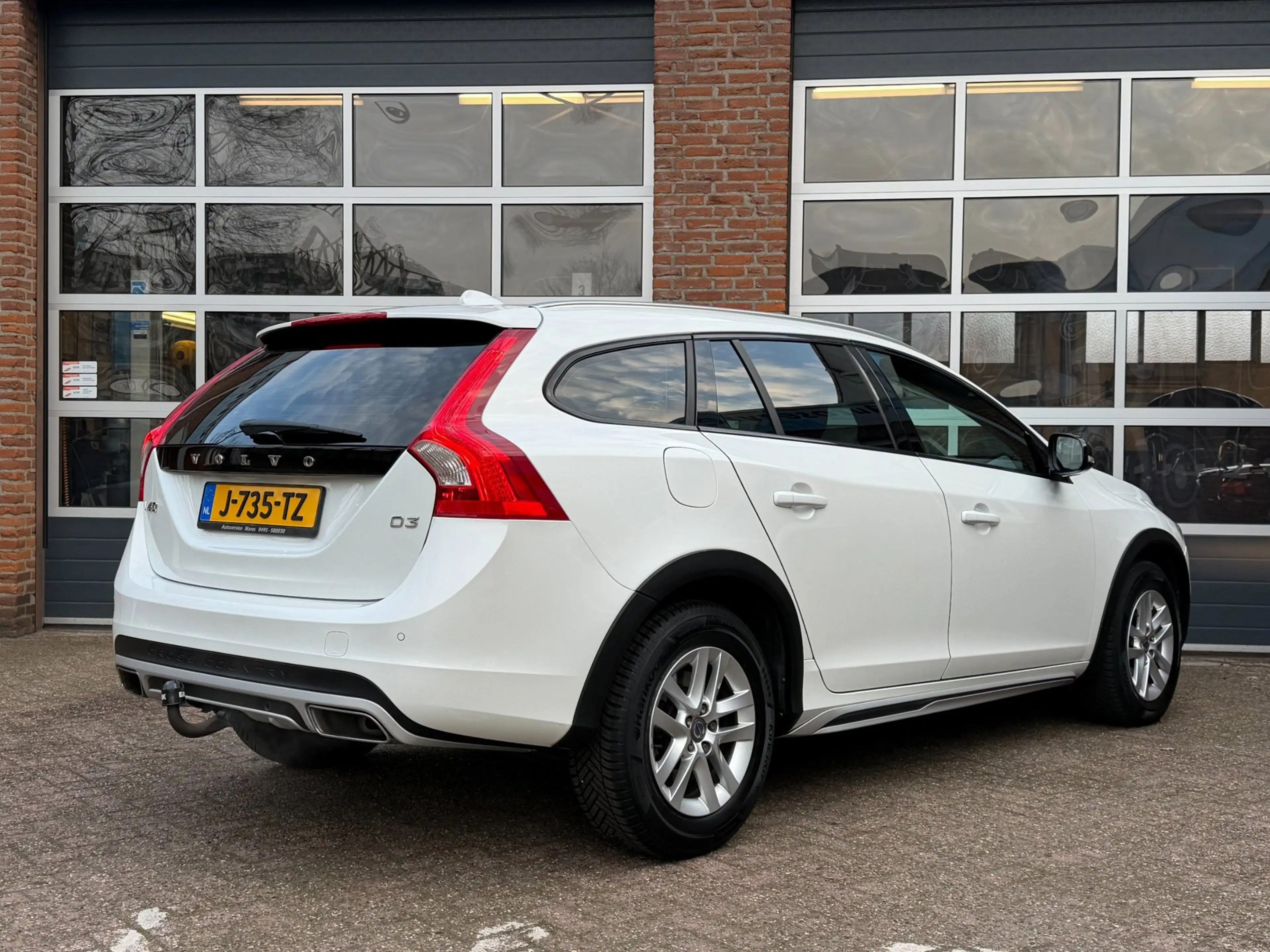 Volvo V60 Cross Country 2.0 D3 Momentum, Navi, cruise, stoelverw, trekhaak — photo 3