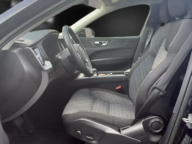 Volvo XC60 view 15