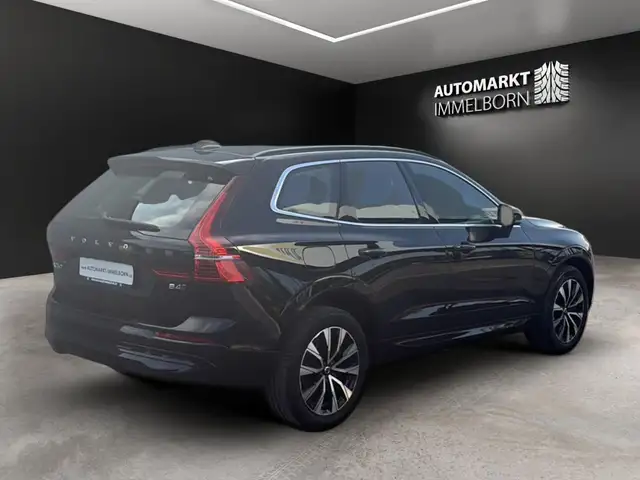 Volvo XC60 view 8
