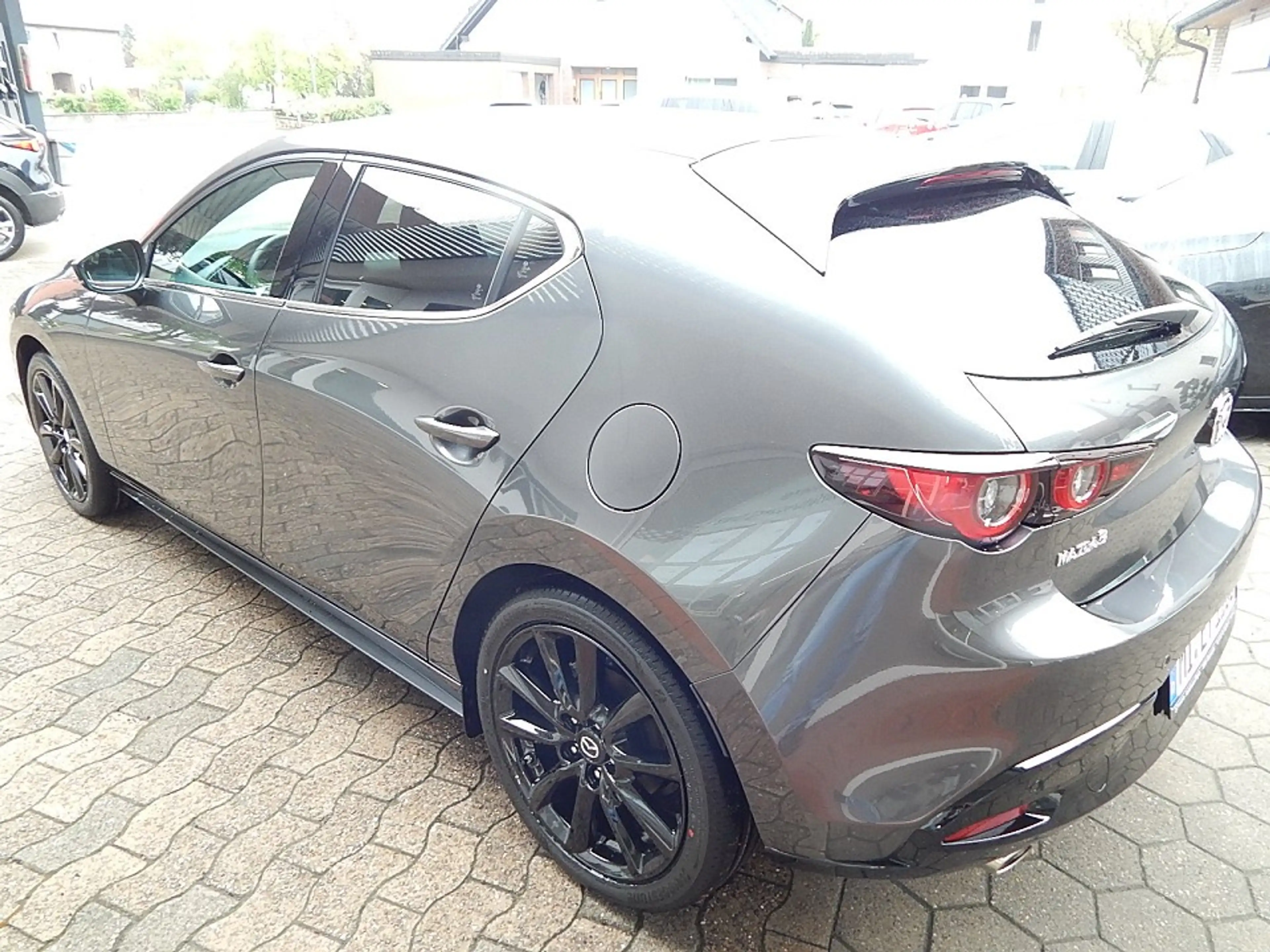 Mazda 3 2.5L e-SKYACTIV G 140ps 6MT FWD Homura — photo 5