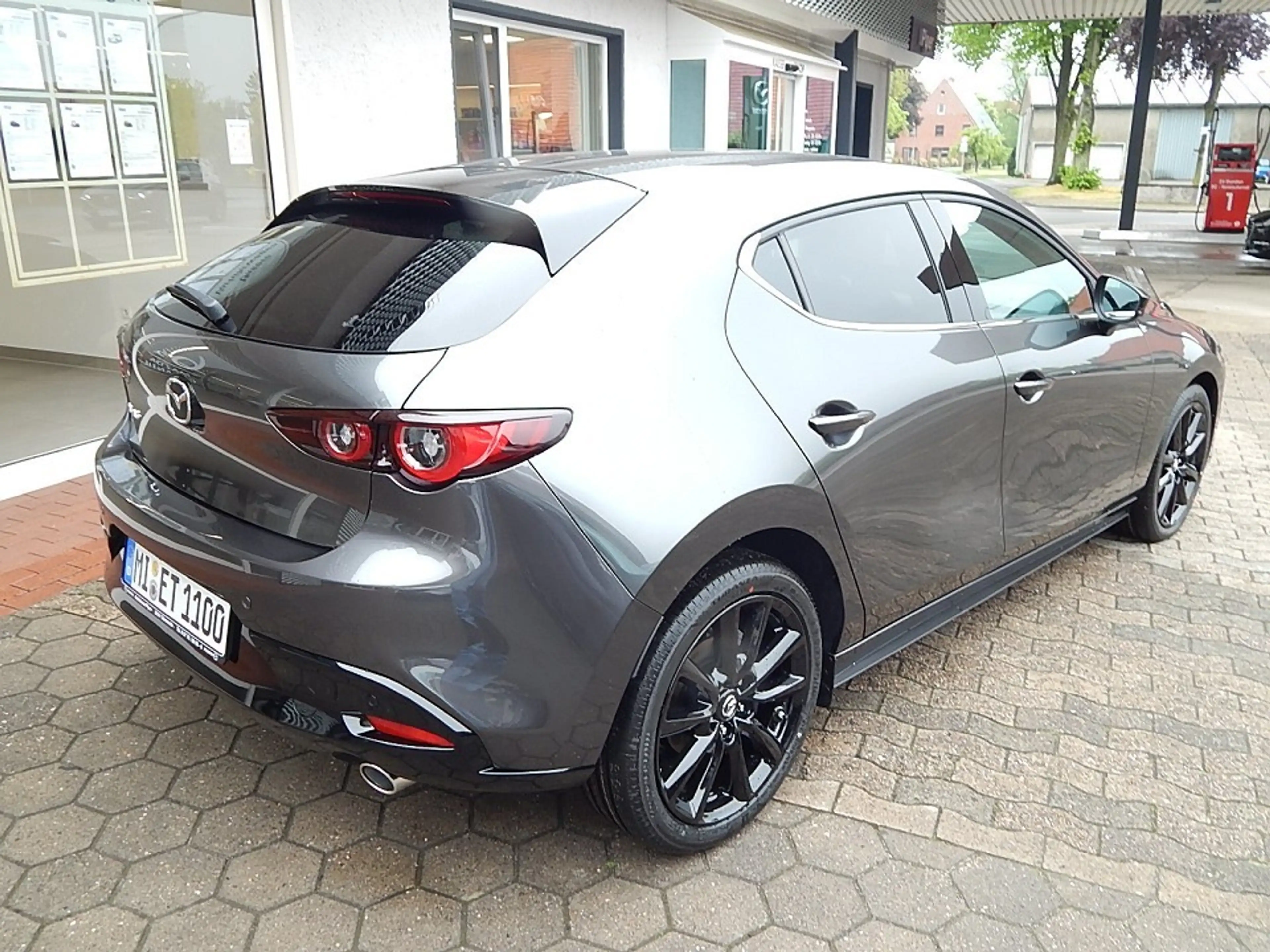 Mazda 3 2.5L e-SKYACTIV G 140ps 6MT FWD Homura — photo 4