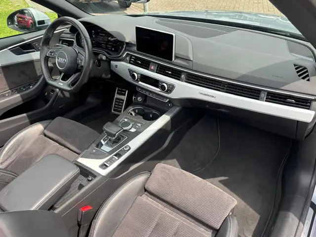 Audi A5 view 14