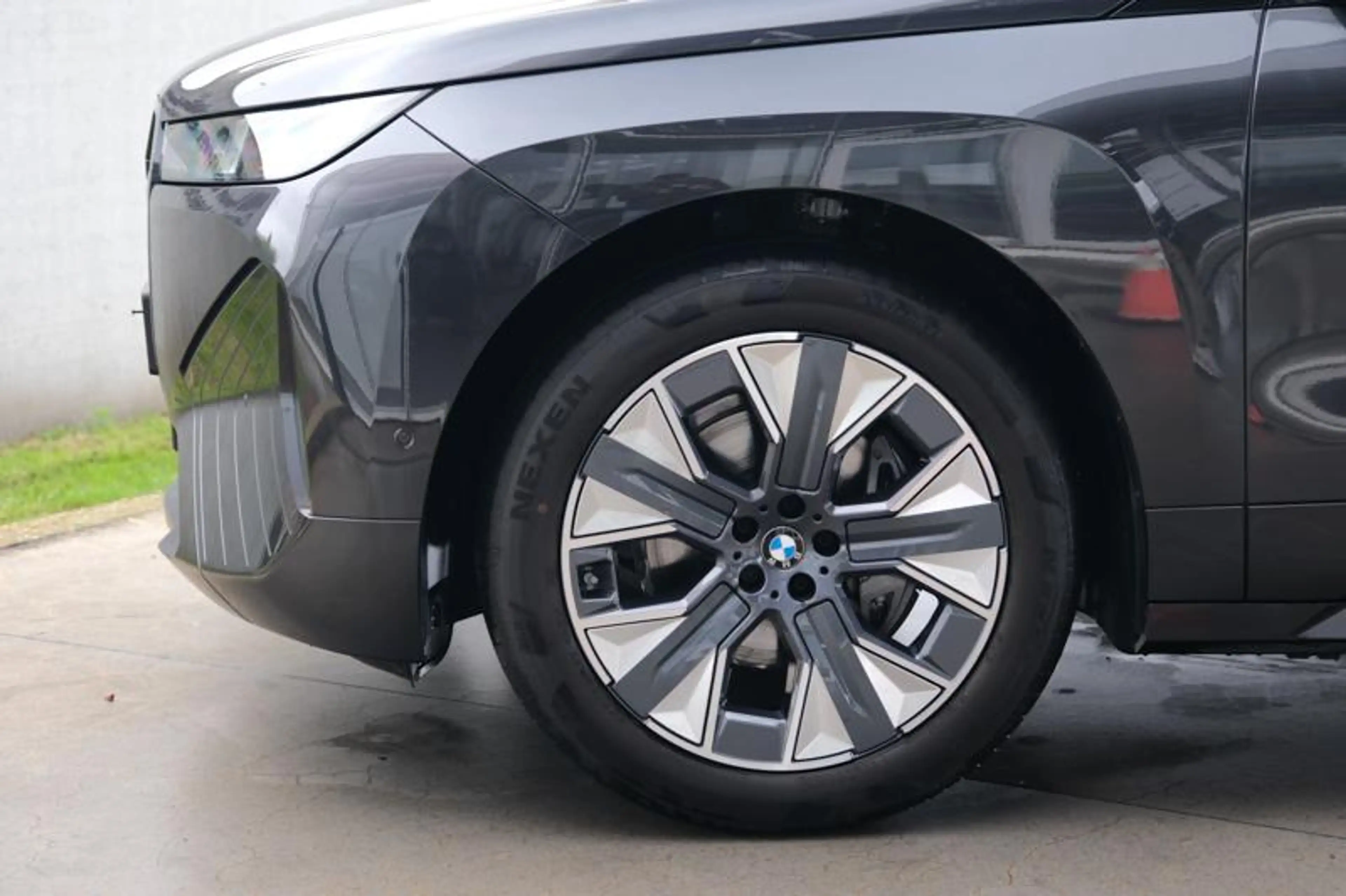 BMW iX iX xDrive45 | PANO | AIR SUSP | TOWB | — photo 8
