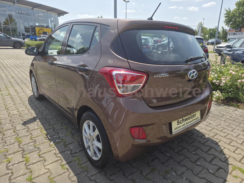 Hyundai i10 1.0 — photo 4