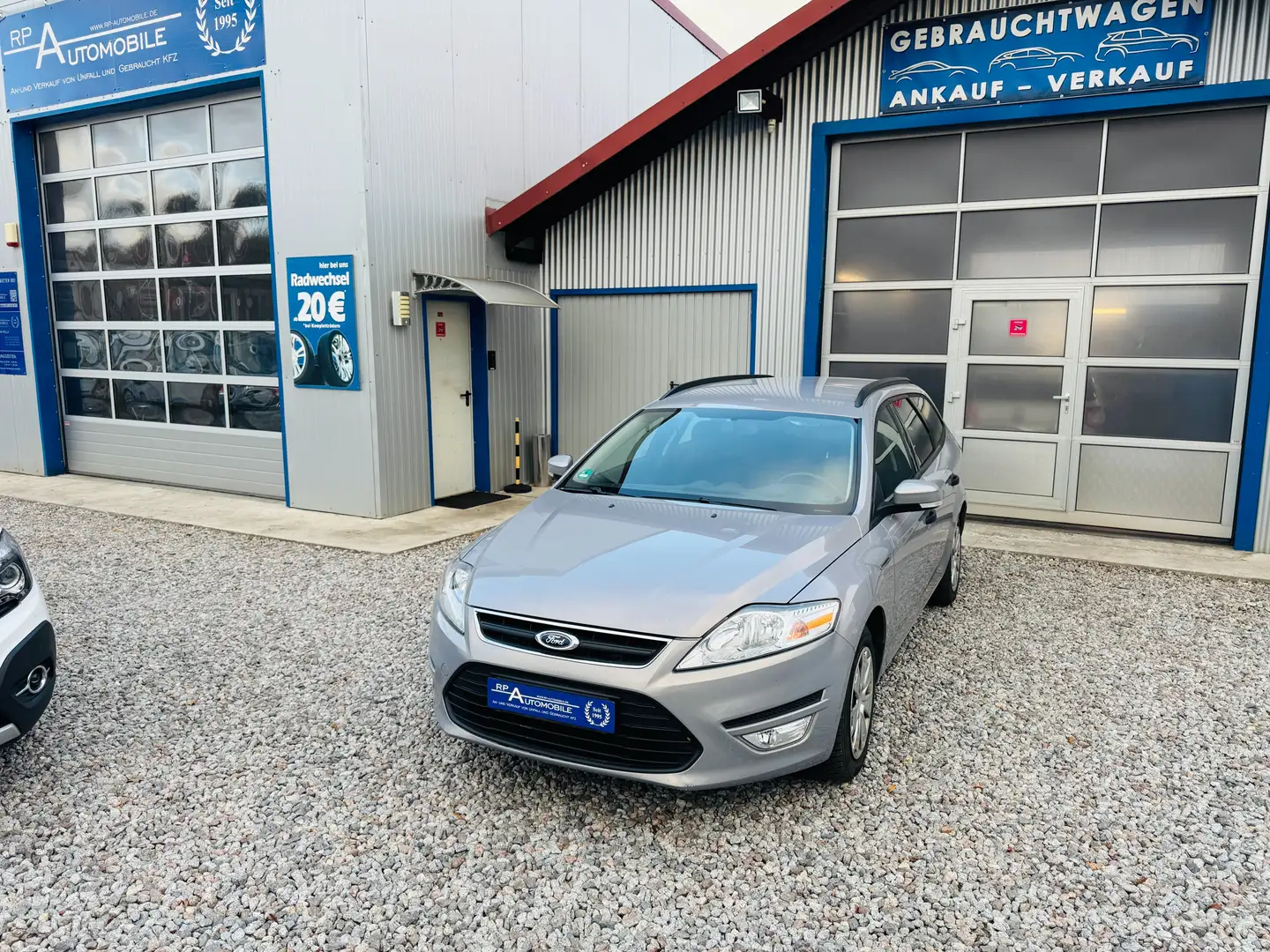 Ford Mondeo Turnier Cool 1.6 AHK SHZG KLIMA Silber - 1