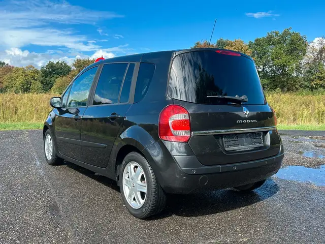 Renault Grand Modus view 3