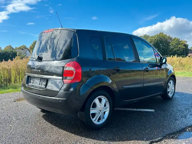 Renault Grand Modus view 5