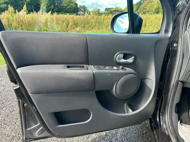 Renault Grand Modus view 13