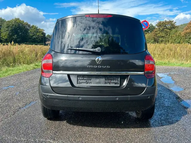 Renault Grand Modus view 4