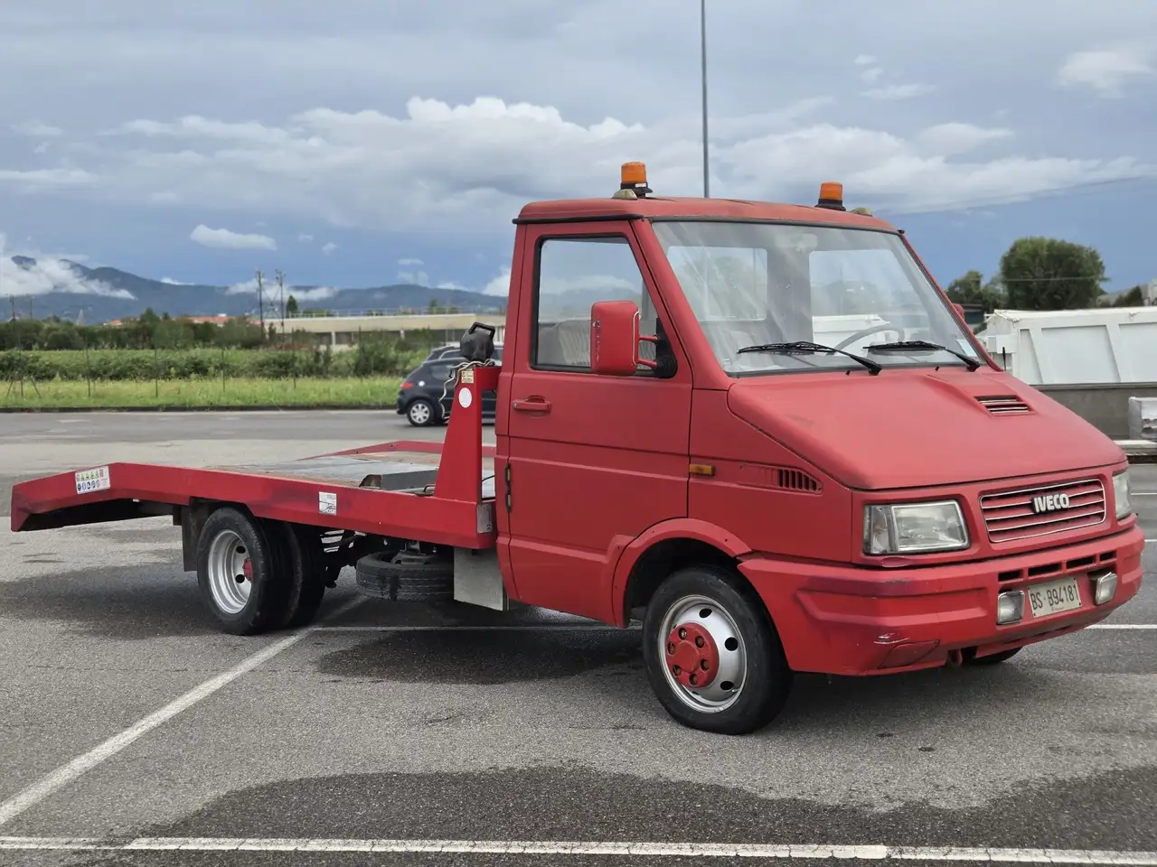 Iveco Daily CARROATREZI CON PATENTE B PORTATA 1800KG, foto 1
