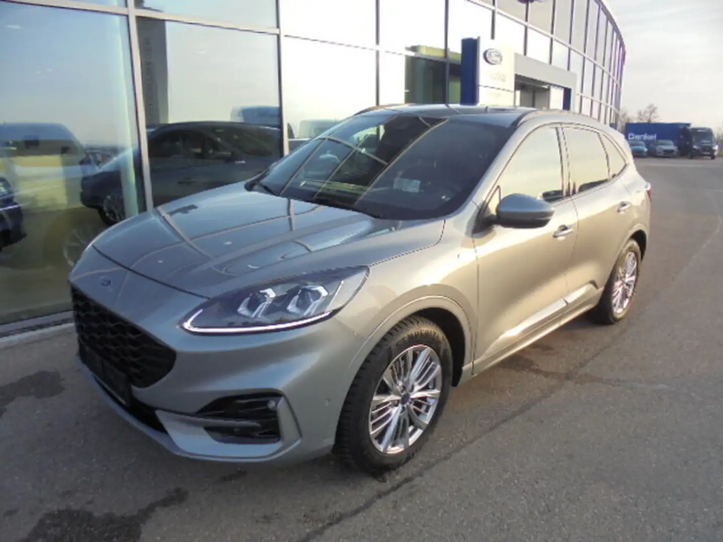 Ford Kuga ST-Line X 1,5L 150PS Benzin Argent - 1