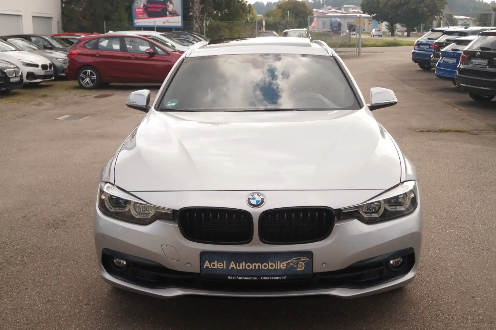 BMW 330 Baureihe 3 Touring 330 d Sport Line Shadow Silber - 2