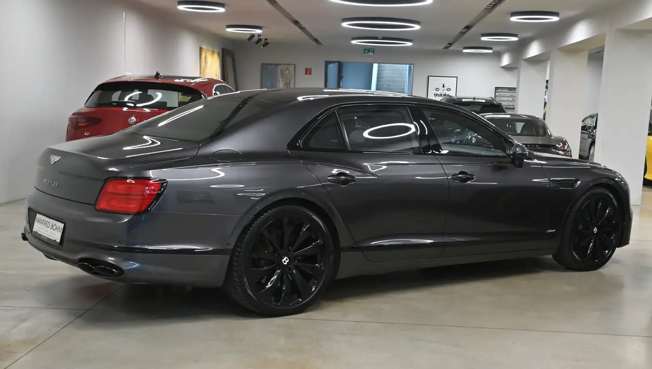 Bentley Flying Spur 2022