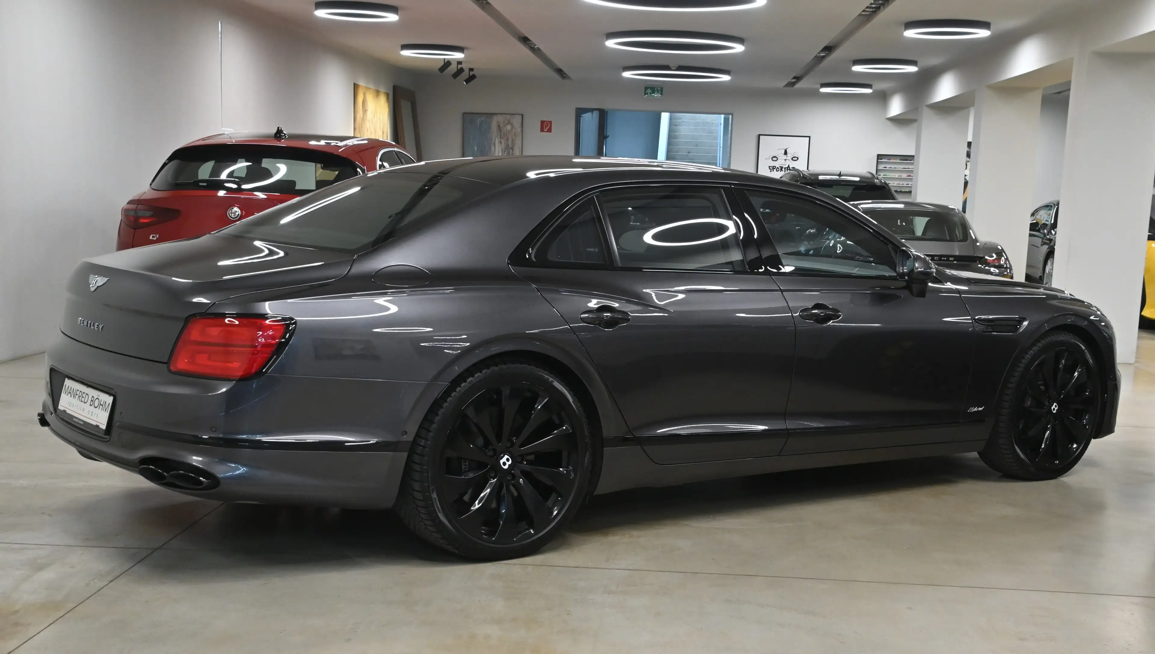 Bentley Flying Spur Flying Spur Hybrid Mulliner Specification — photo 3
