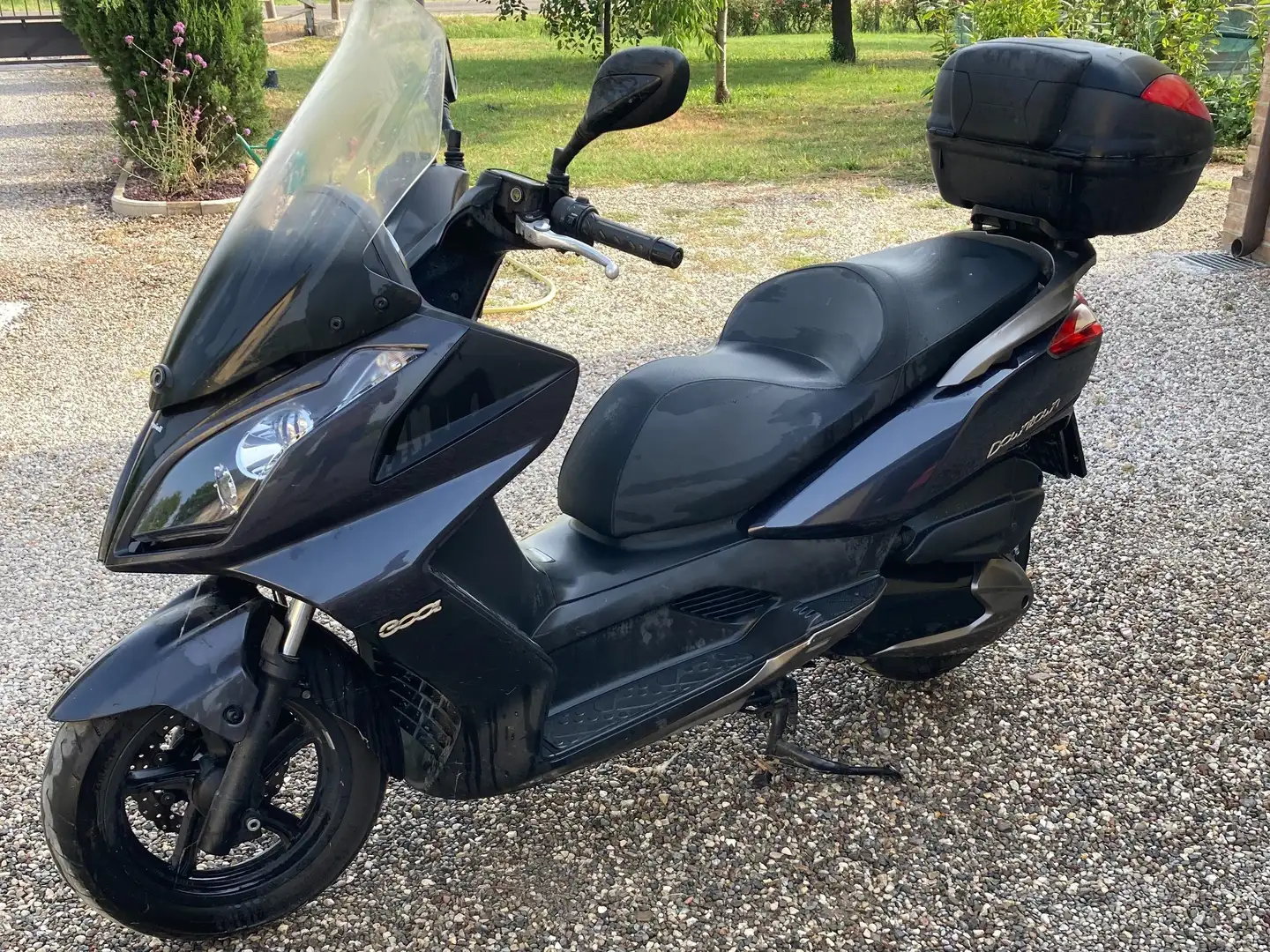 Kymco Downtown 300i Noir - 1