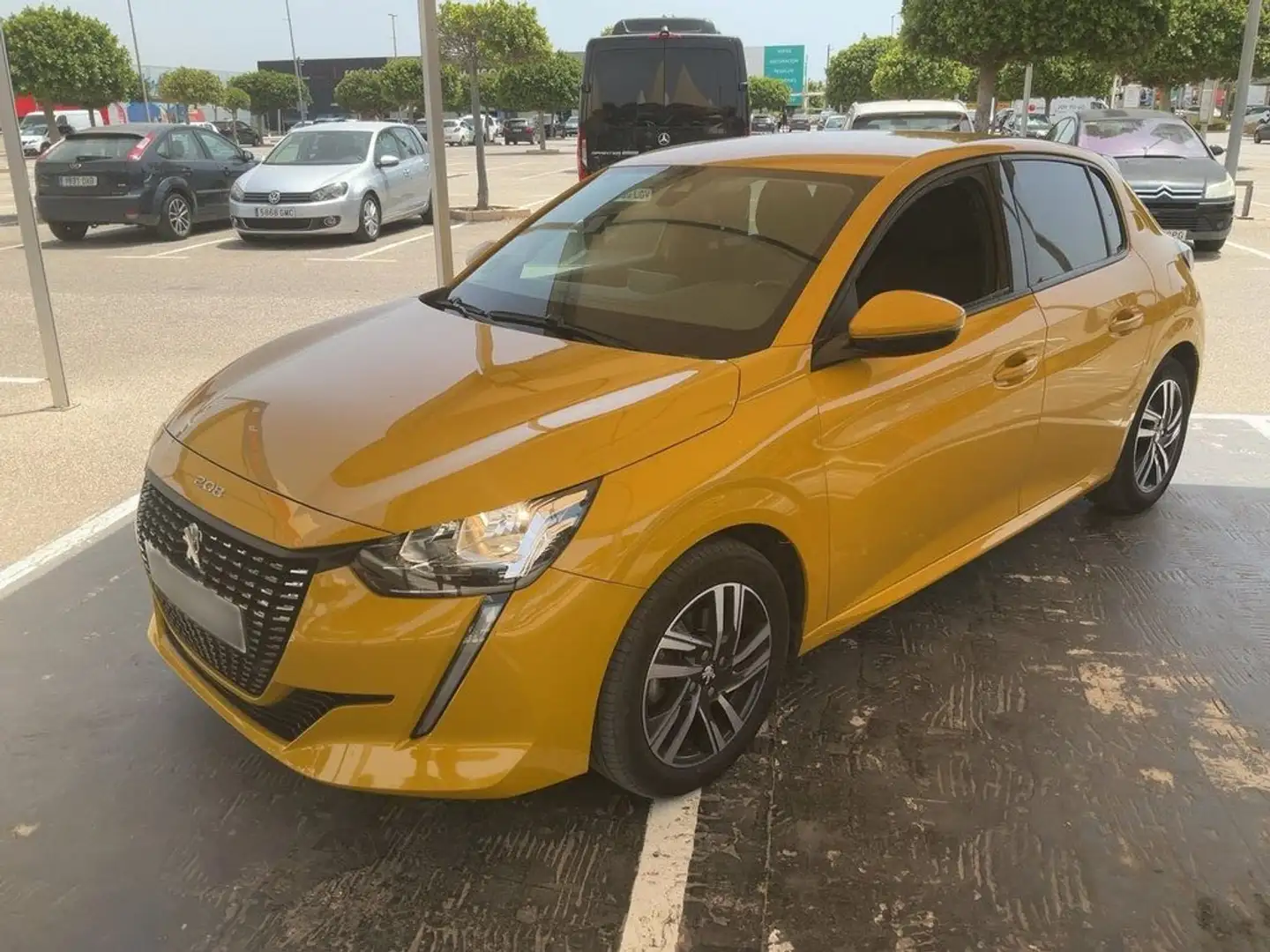 Peugeot 208 BlueHDi 73kW (100CV) Active Amarillo - 1