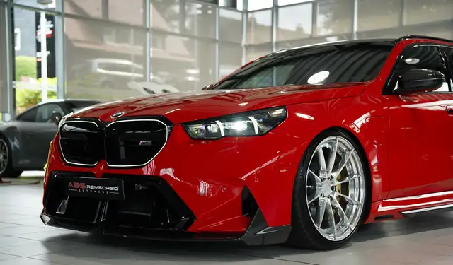 BMW M5 view 19