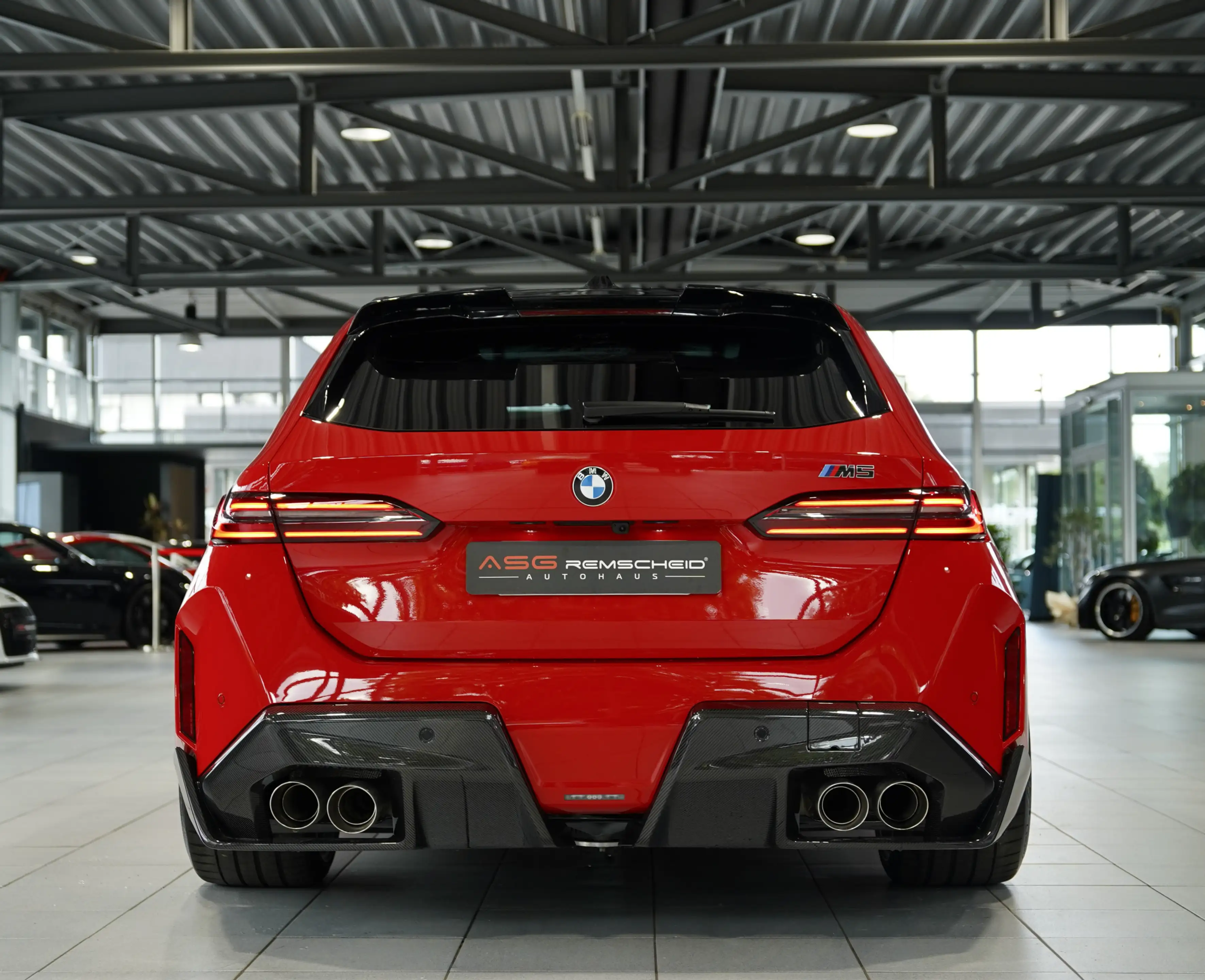 BMW M5 Touring 1.H *Carbon*Keramik*Grail*RossoCorsa — photo 11