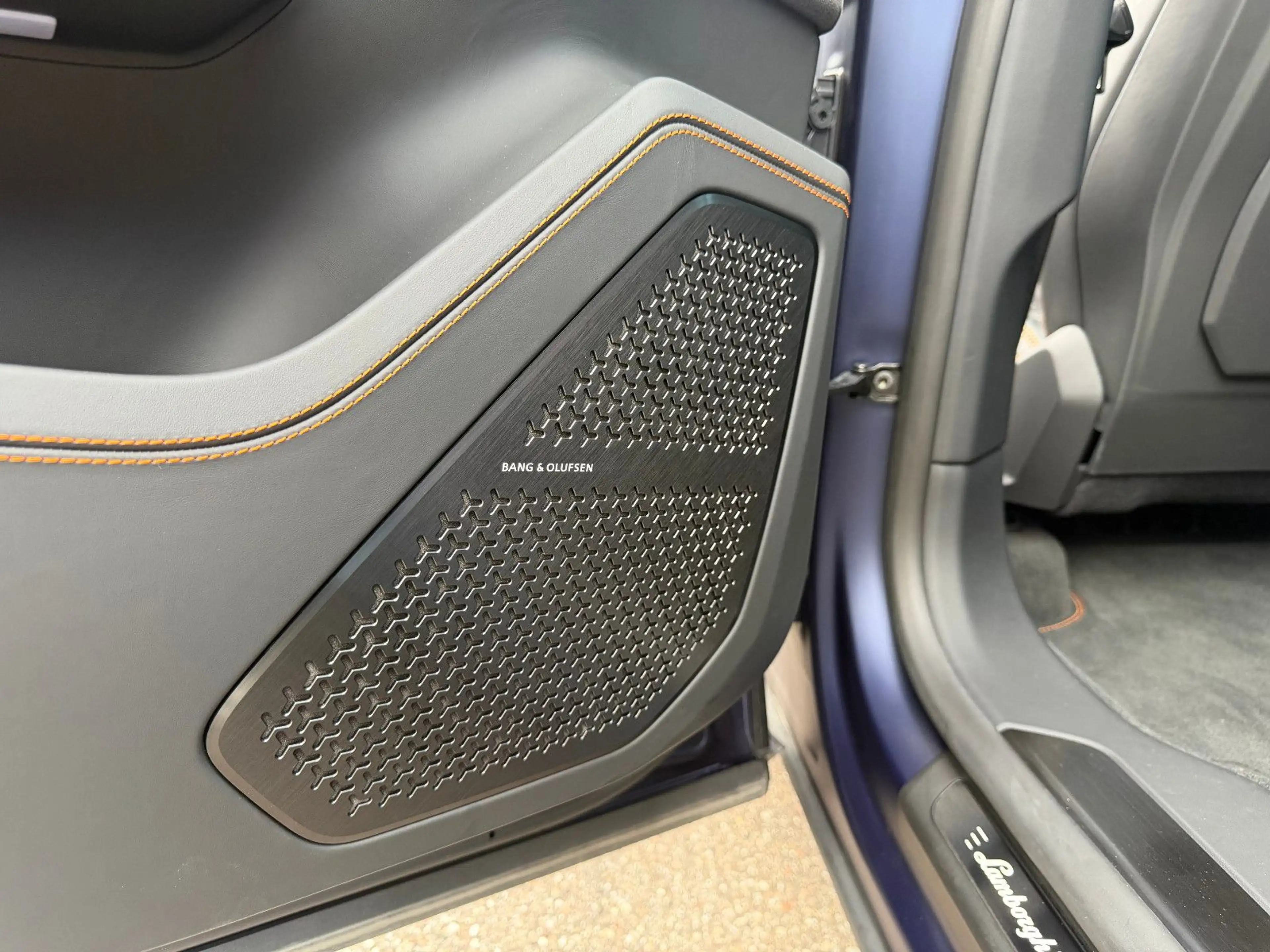 Lamborghini Urus S 4.0 V8 Facelift MY2024 Deutsches Fahrzeug — photo 23