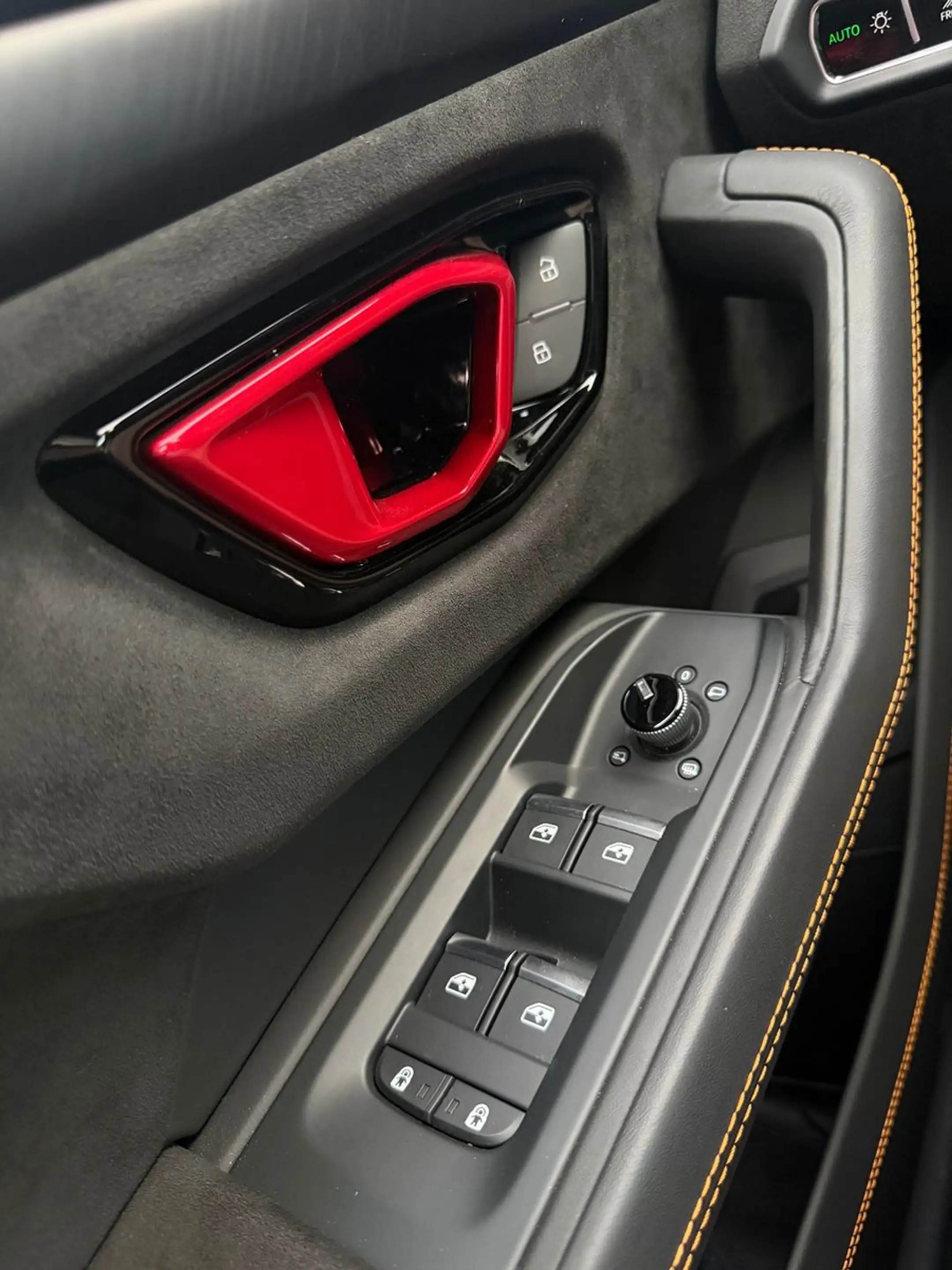 Lamborghini Urus S 4.0 V8 Facelift MY2024 Deutsches Fahrzeug — photo 36