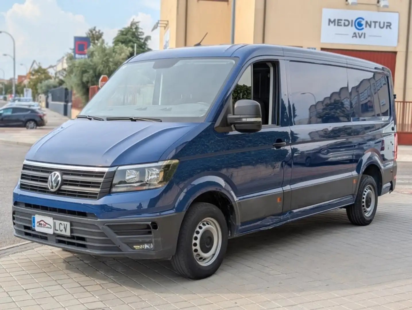 Volkswagen Crafter Furgón 2.0TDI SCR 30 BM L3H2 75kW Bleu - 1