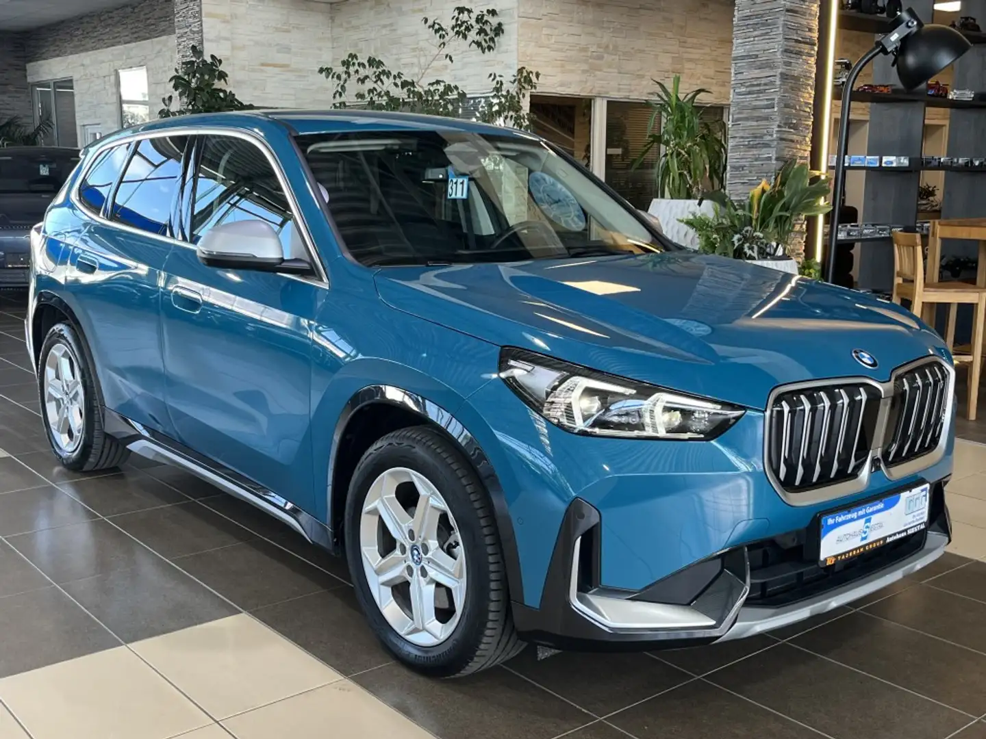 BMW X1 30 xDrive xLine*SHZ*LED*360Cam*Navi*Leder* - 1