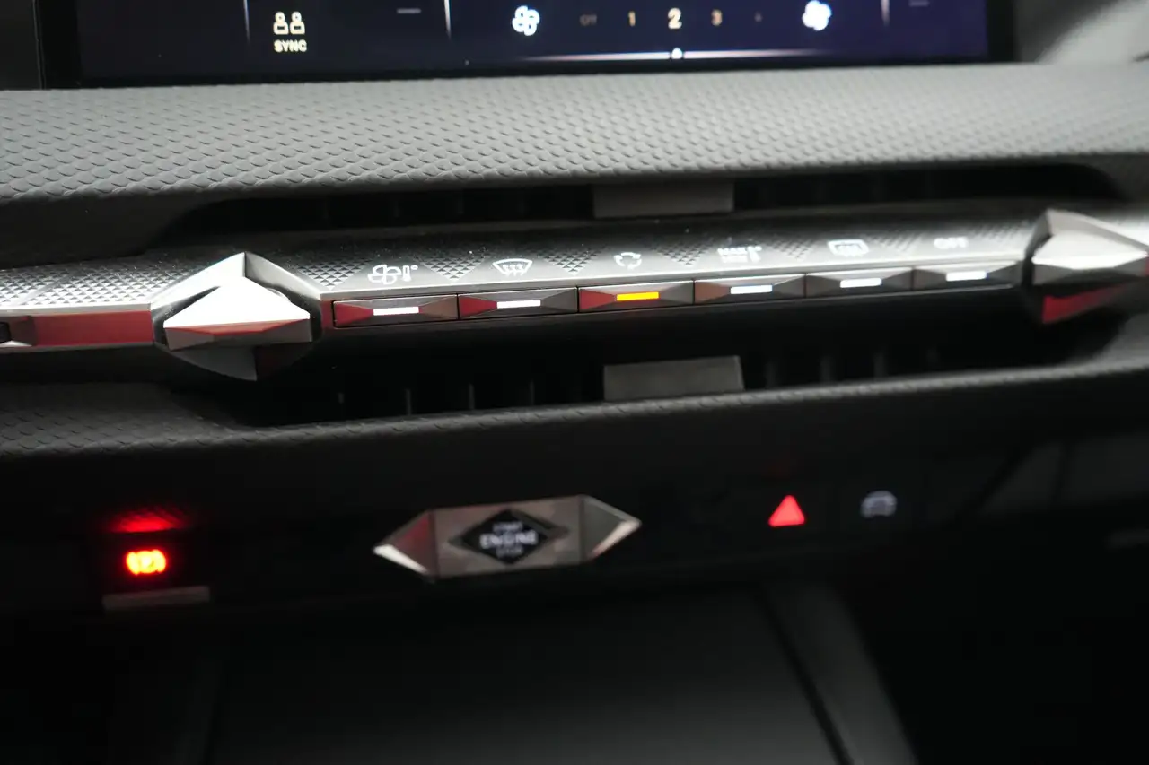 DS 4 1.5 BlueHDi EAT8 Trocadero LEDER/STOF LED GPS PDC, миниатюра 23