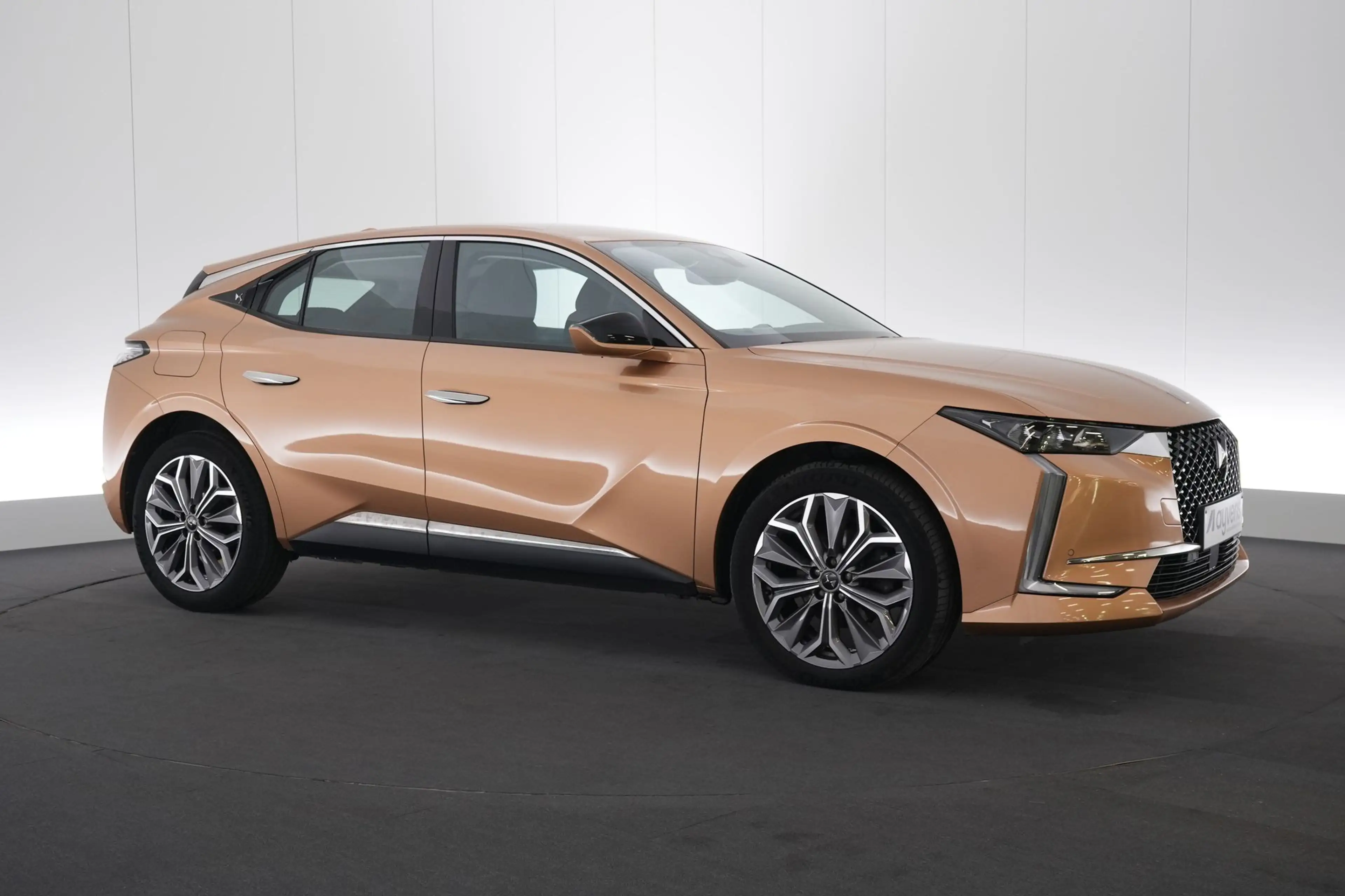 DS Automobiles DS 4 1.5 BlueHDi EAT8 Trocadero LEDER/STOF LED GPS PDC — photo 4