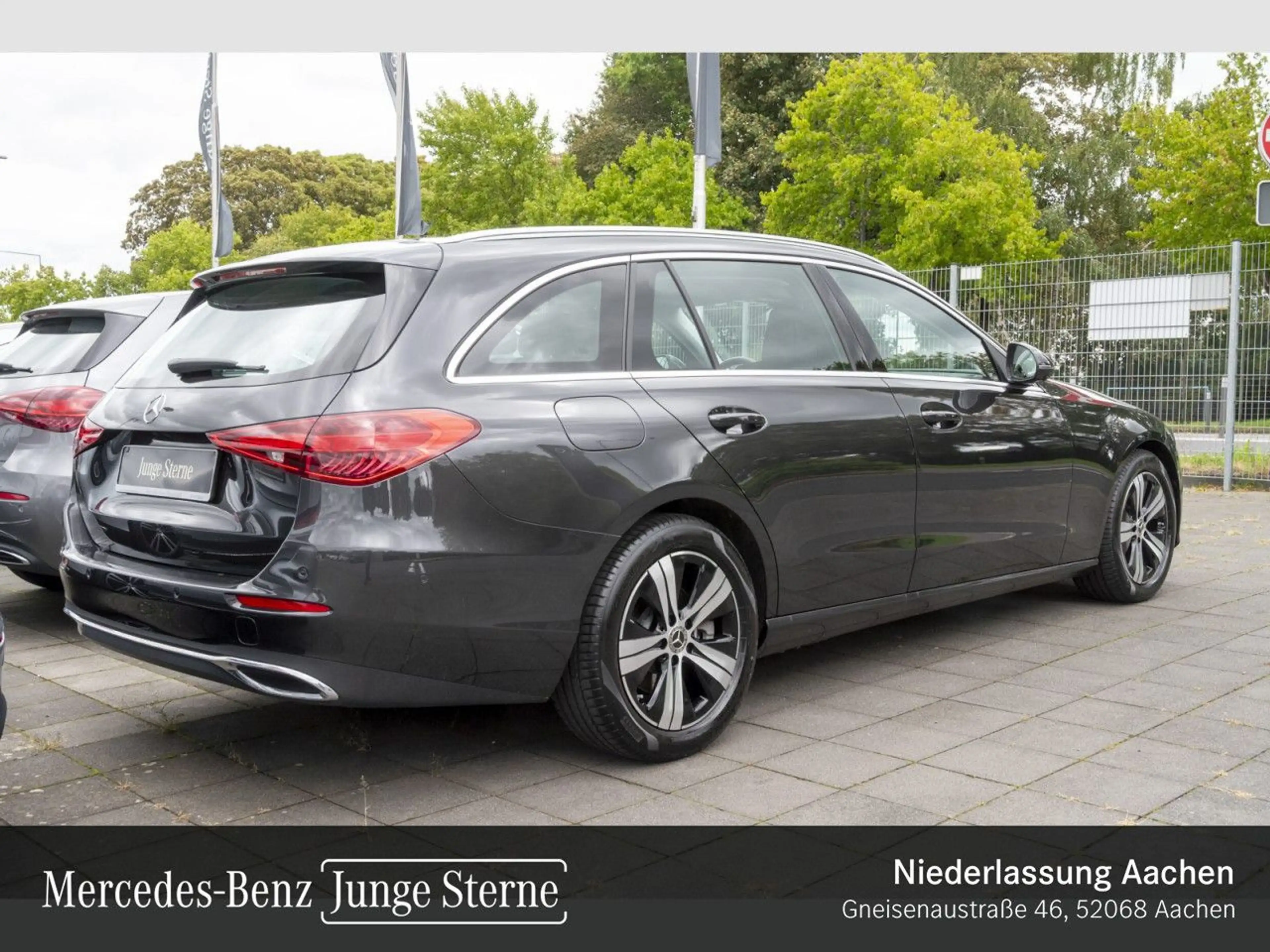 Mercedes-Benz C 200 T AVANTG+360+LED+KEYLESS+9G — photo 3