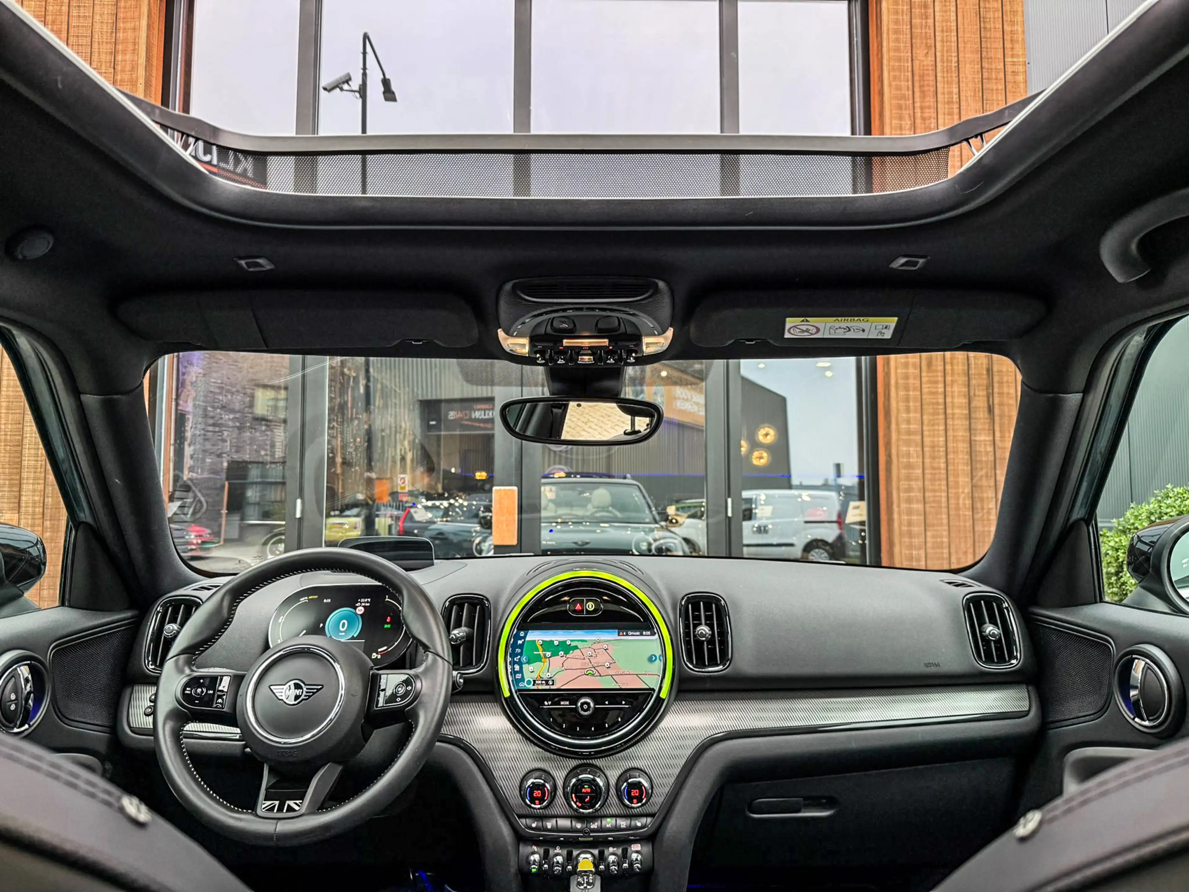MINI Cooper SE Countryman 1.5 ALL4 MINI Yours aut 220pk/Pano/Camera/19"/Head — photo 2