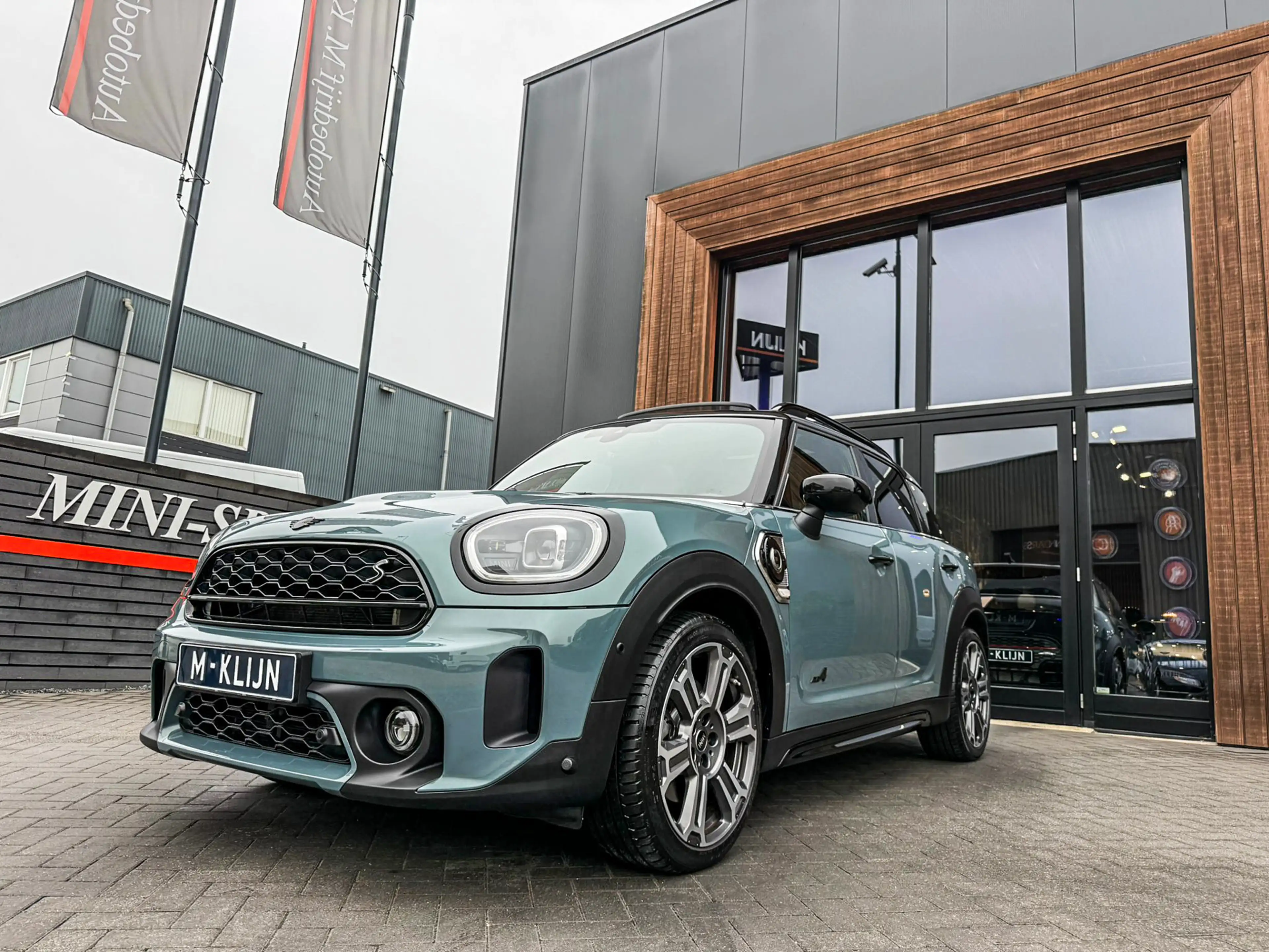 MINI Cooper SE Countryman 1.5 ALL4 MINI Yours aut 220pk/Pano/Camera/19"/Head — photo 5