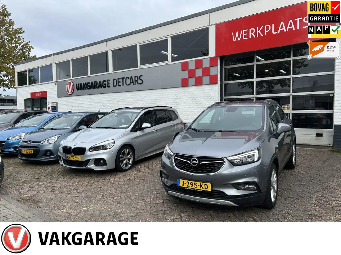 Opel Mokka X 1.6 Selection Grijs - 1