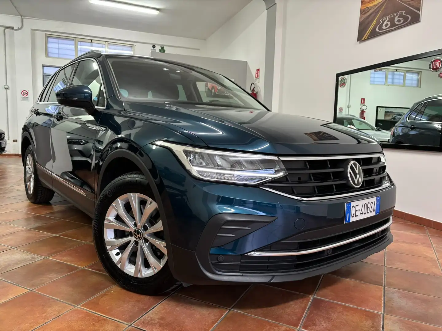 Volkswagen Tiguan Tiguan 2.0 tdi Life 150cv dsg Blauw - 1