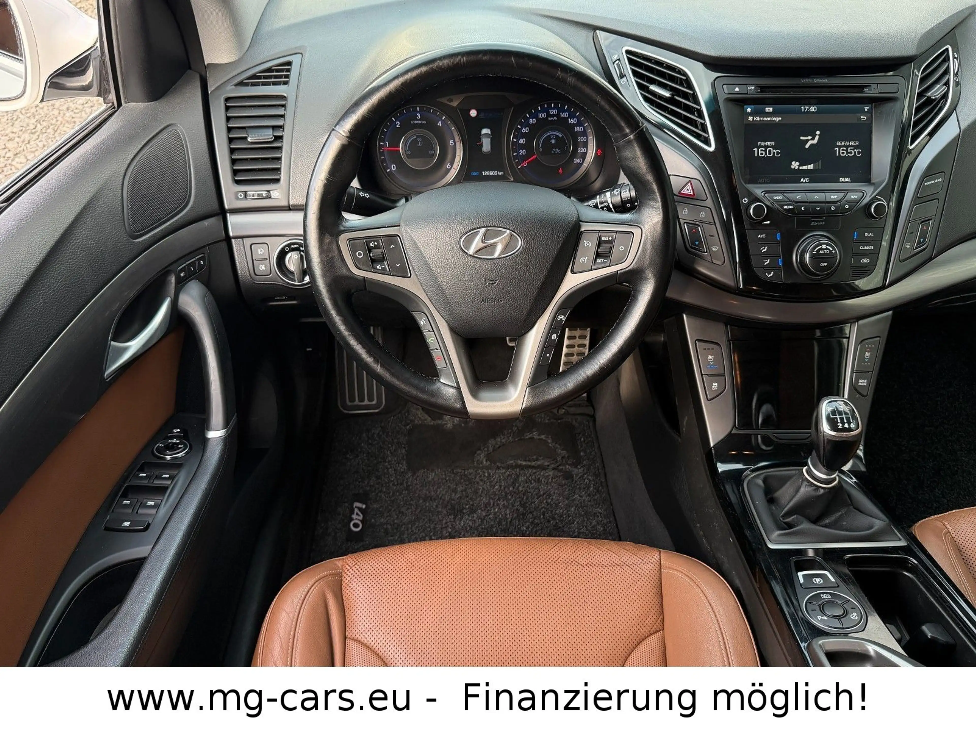 Hyundai i40 ~Premium~Navigation~Xenon~Infinity~1.Hand~SHZ — photo 14